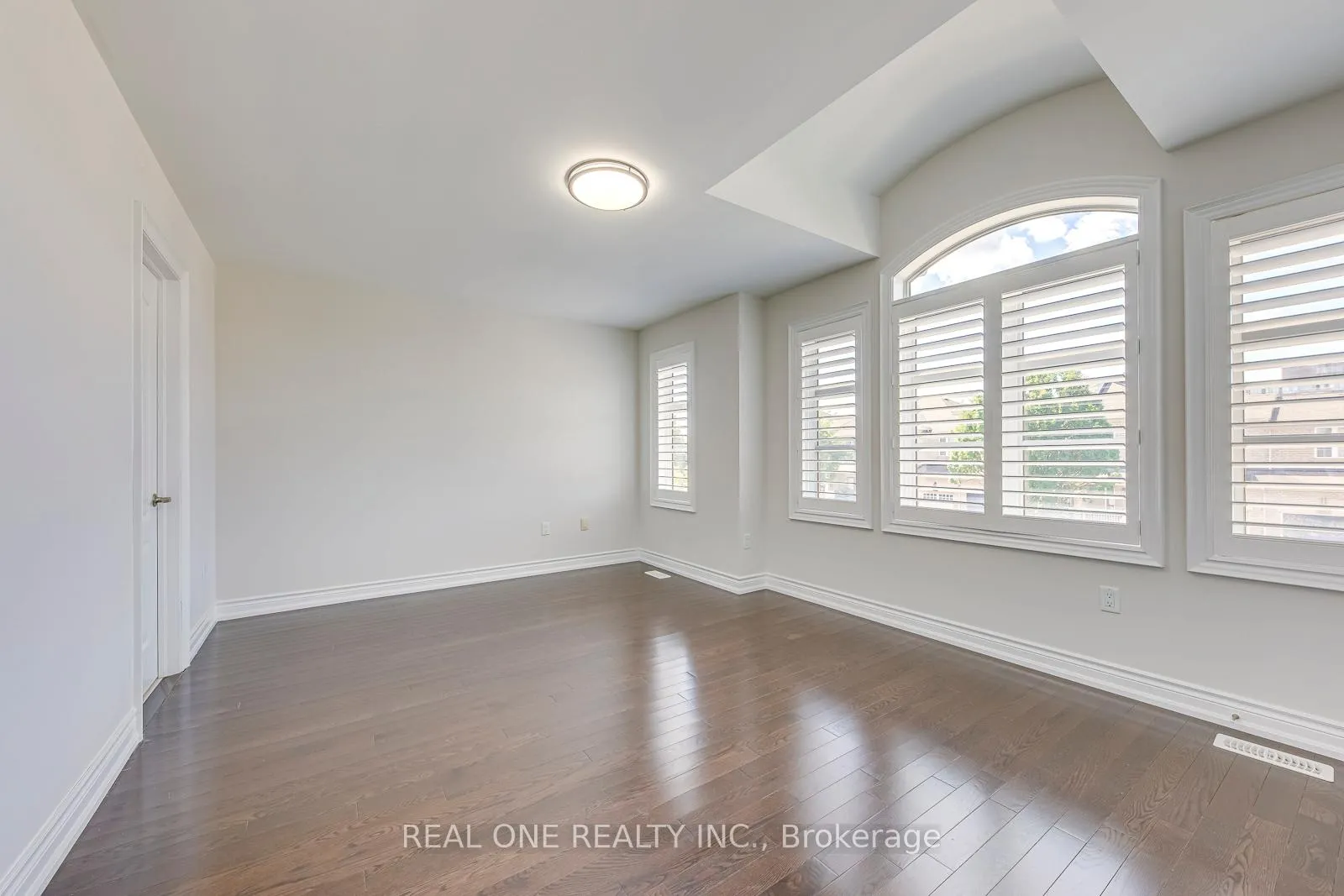 Photo 31 of 1342 Kestell Boulevard, Oakville, Joshua Creek — HOMEH