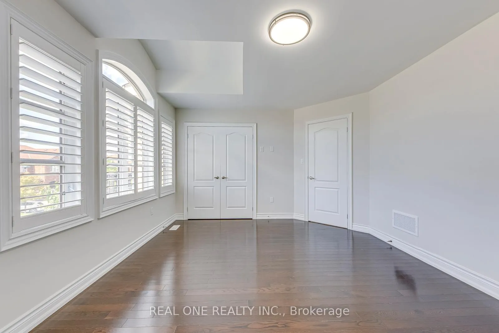 Photo 32 of 1342 Kestell Boulevard, Oakville, Joshua Creek — HOMEH