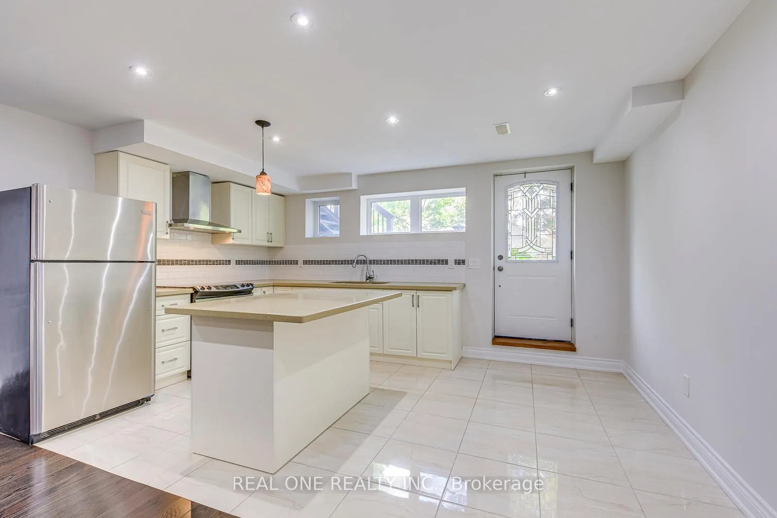 Photo 39 of 1342 Kestell Boulevard, Oakville, Joshua Creek — HOMEH