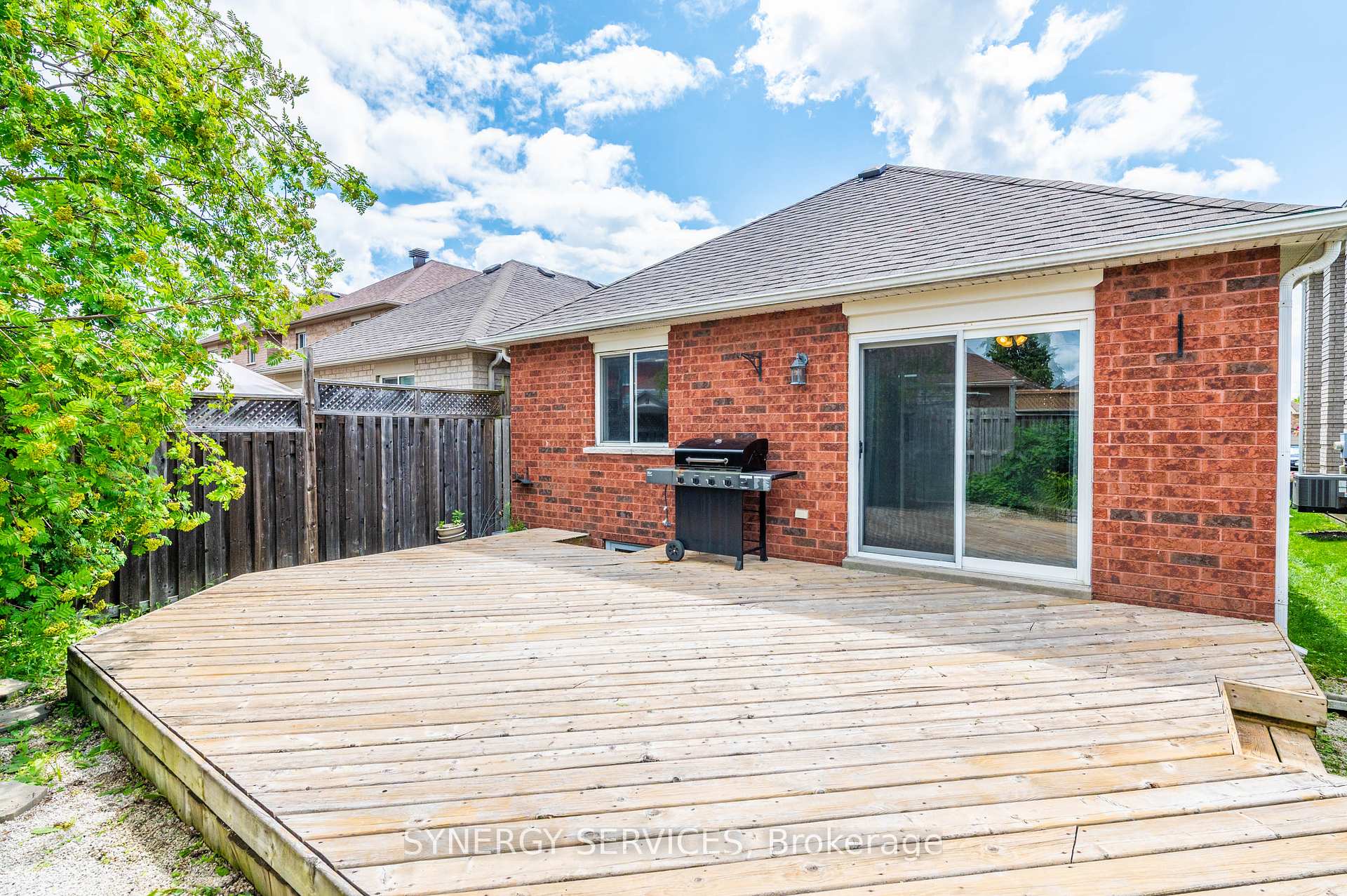 Photo 8 of 14 Preston Avenue, New Tecumseth, Alliston — HOMEH