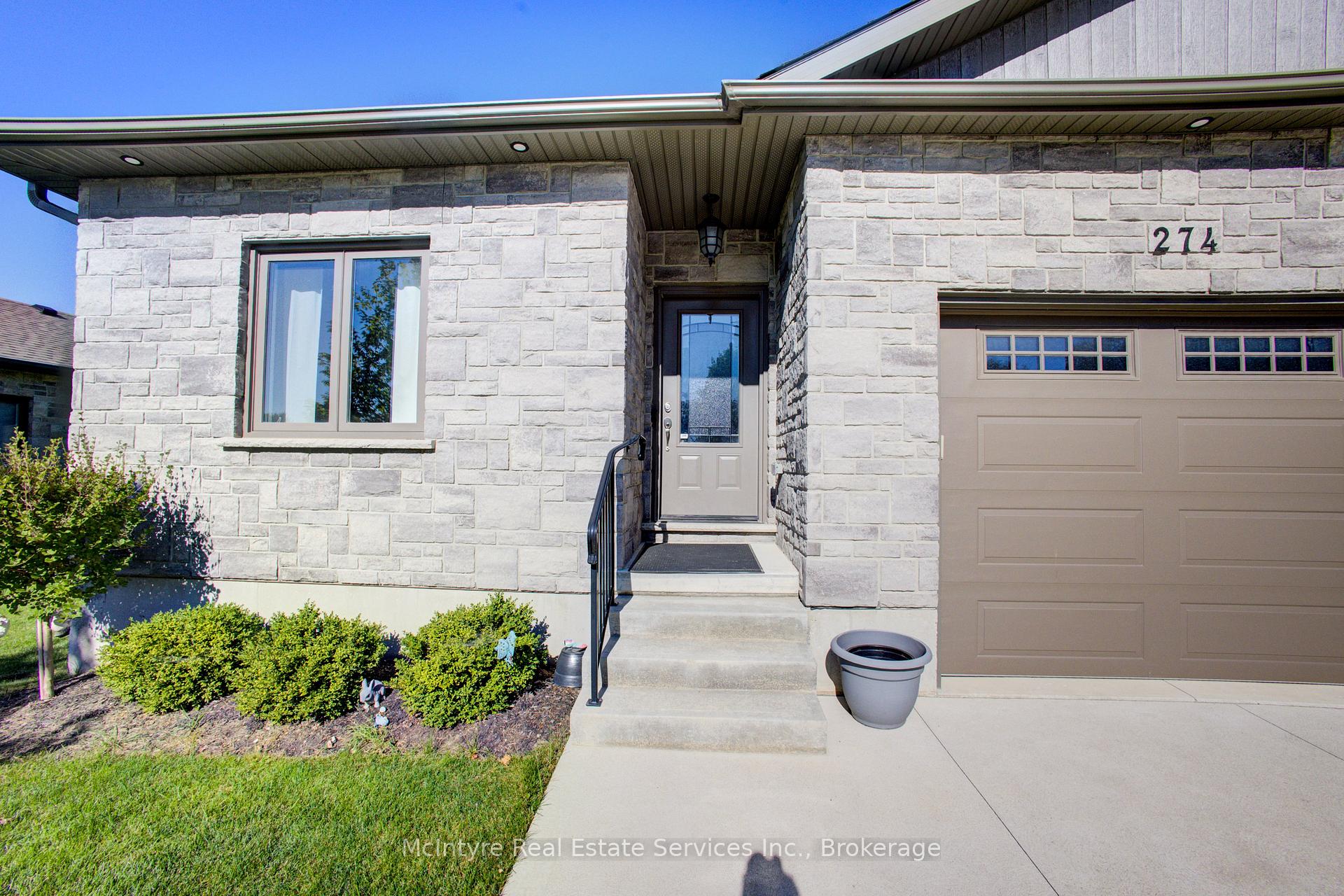 Photo 4 of 274 Mccourt Place, North Perth, Elma — HOMEH