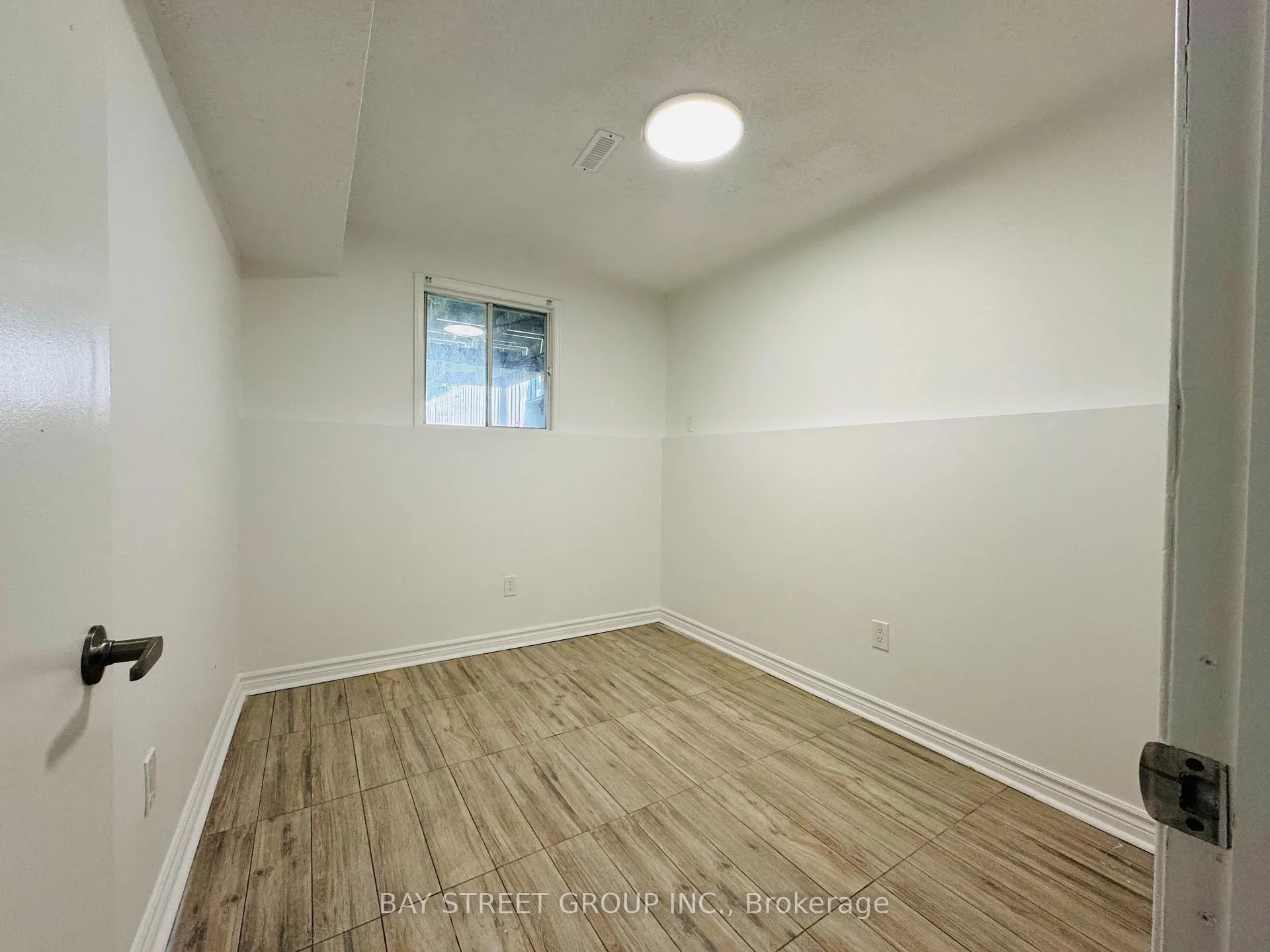 Photo 8 of Unit 2, 1448 Outlet Drive, Oshawa, Lakeview — HOMEH