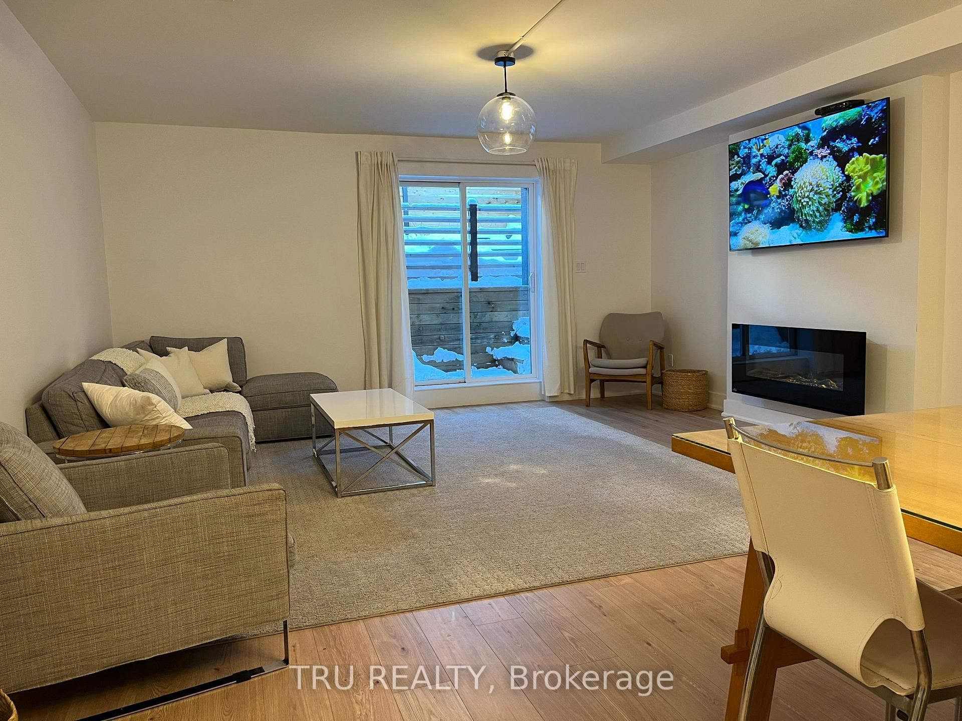 Photo 3 of Unit 1, 59 Douglas Avenue N, Ottawa, Lindenlea — HOMEH
