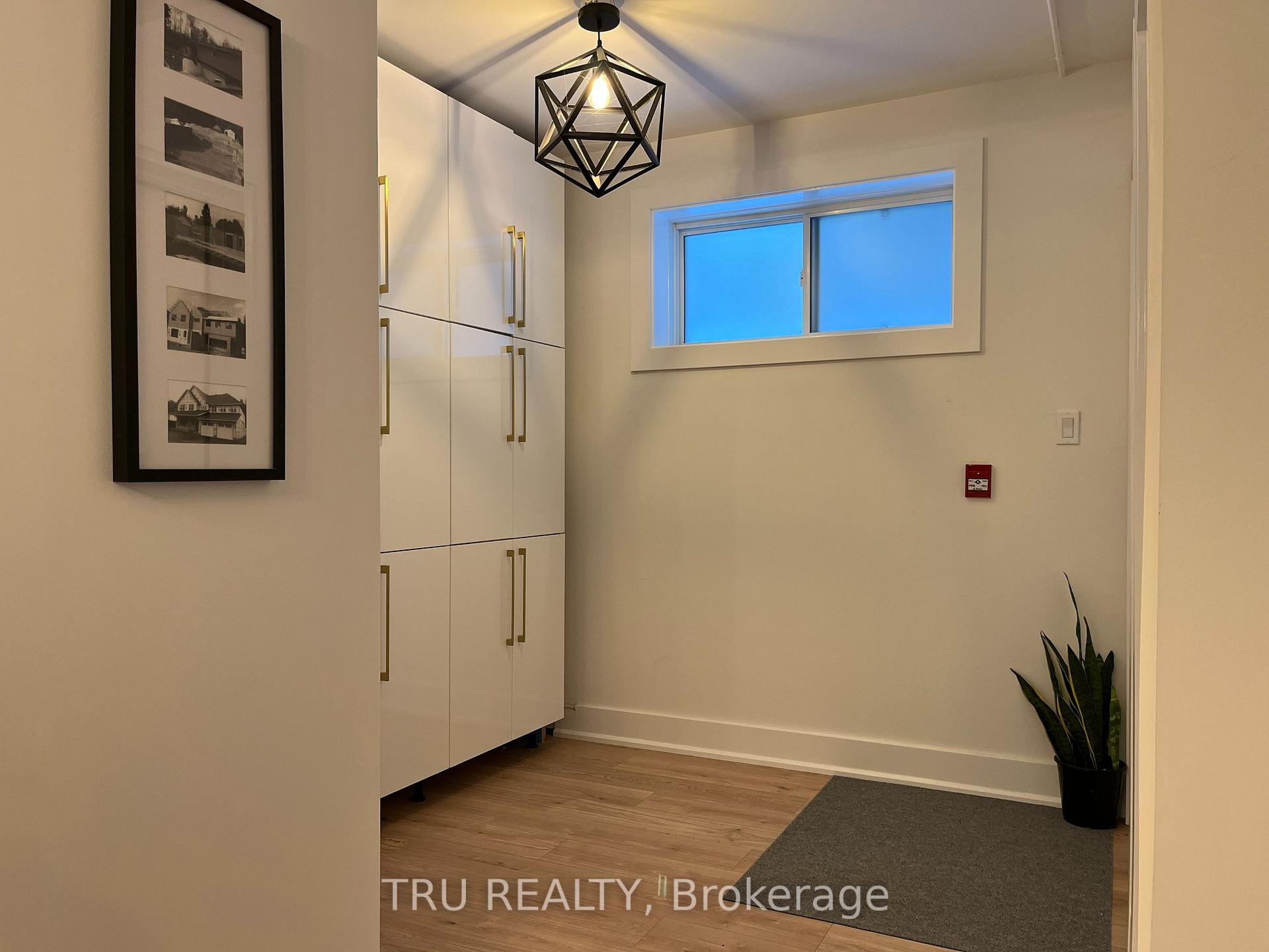 Photo 9 of Unit 1, 59 Douglas Avenue N, Ottawa, Lindenlea — HOMEH