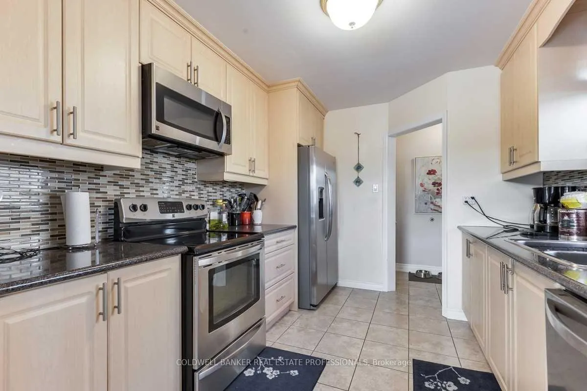 Photo 8 of 995 Gorham Street, Newmarket, Gorham-College Manor — HOMEH