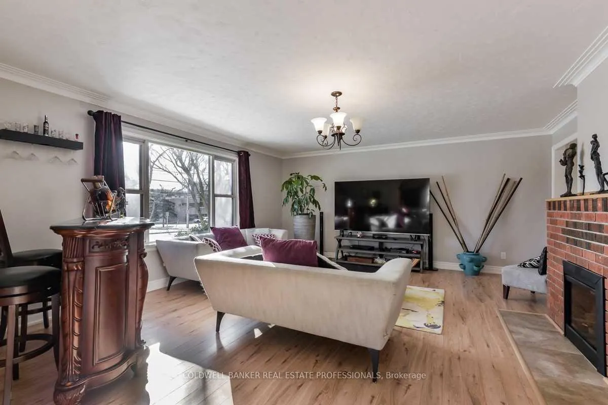 Photo 12 of 995 Gorham Street, Newmarket, Gorham-College Manor — HOMEH