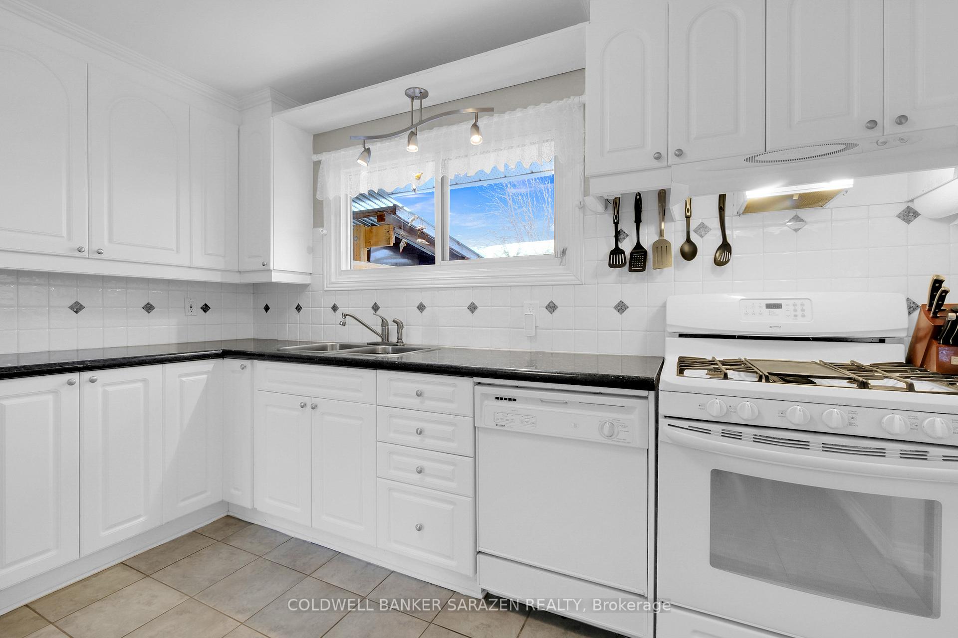 Photo 11 of 2175 Regency Terrace, Ottawa, Parkway Park — HOMEH