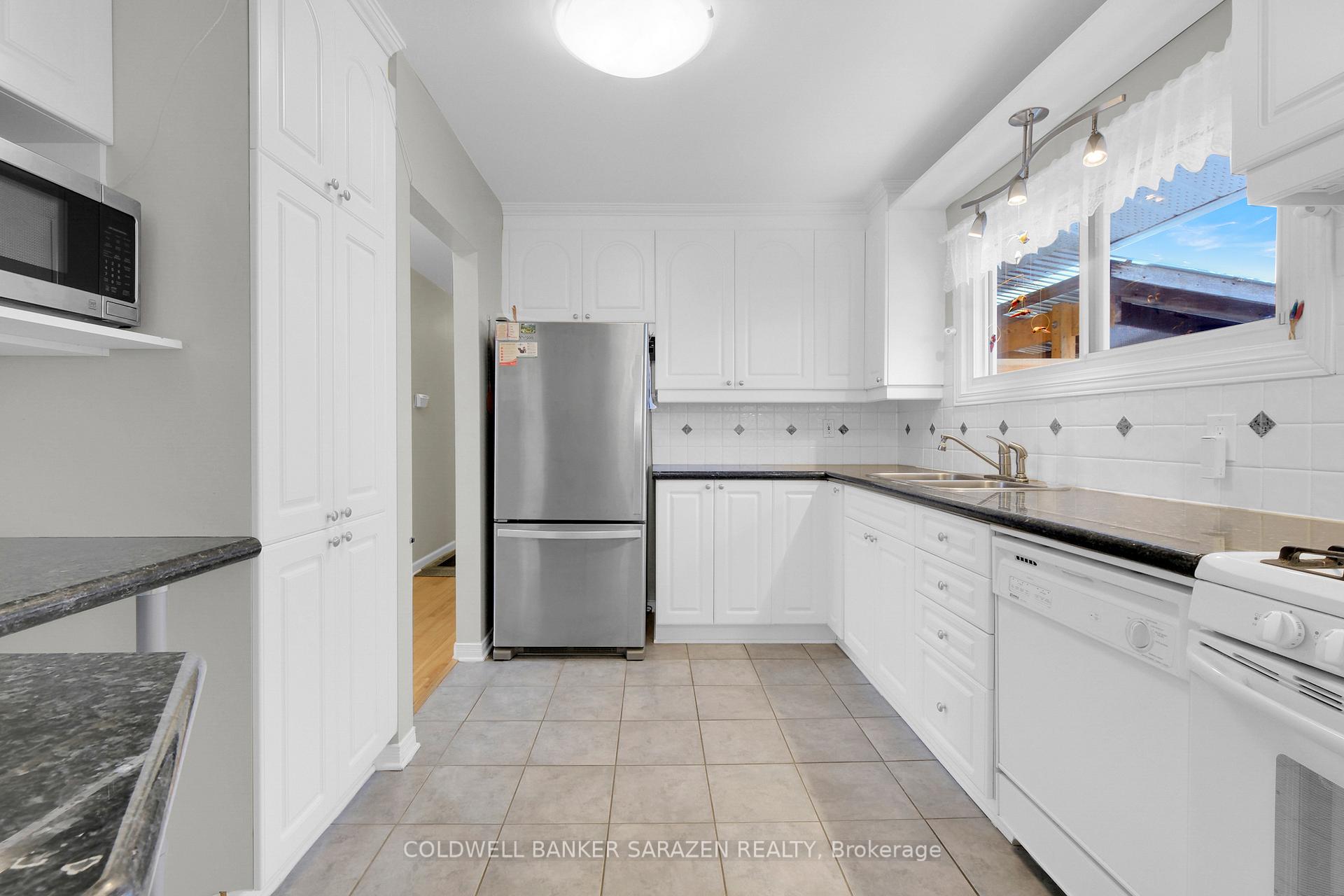 Photo 12 of 2175 Regency Terrace, Ottawa, Parkway Park — HOMEH