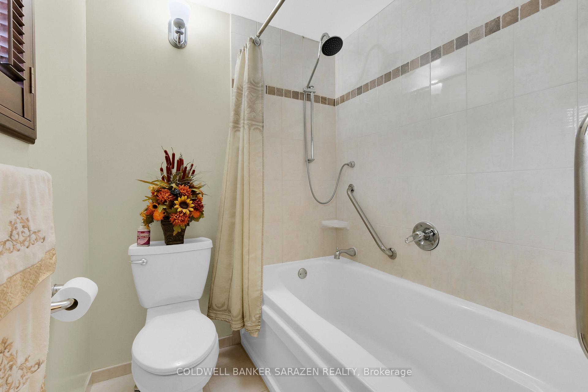 Photo 16 of 2175 Regency Terrace, Ottawa, Parkway Park — HOMEH