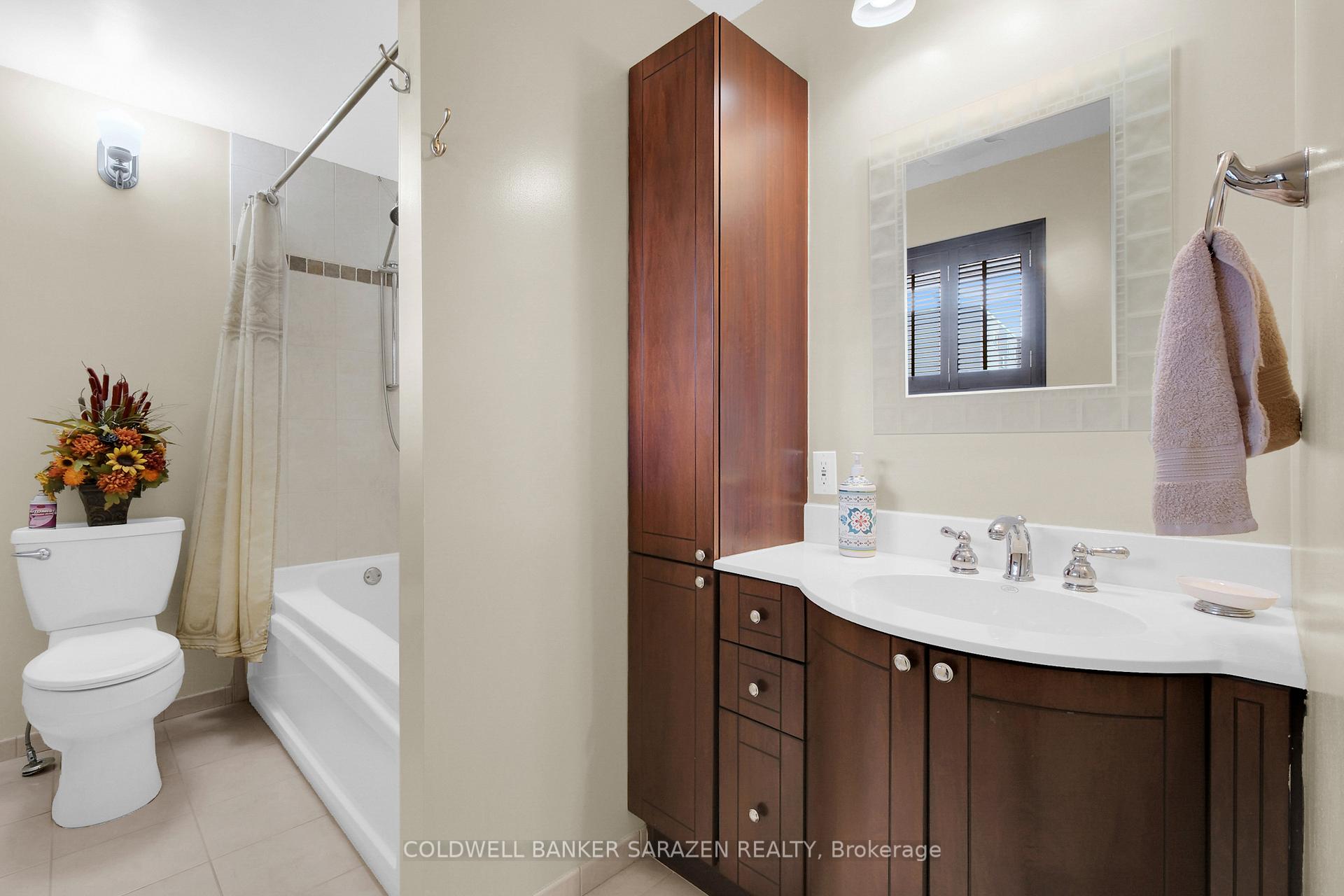 Photo 17 of 2175 Regency Terrace, Ottawa, Parkway Park — HOMEH