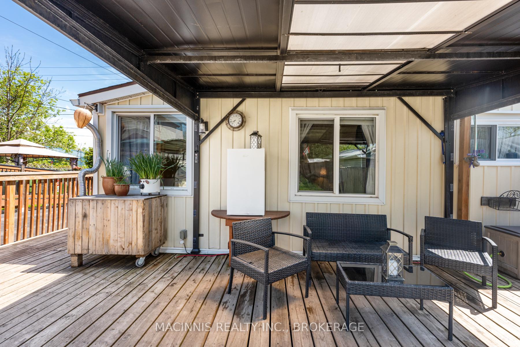 Photo 4 of 18 Orchard Street, Kingston, East of Sir John A. Blvd — HOMEH