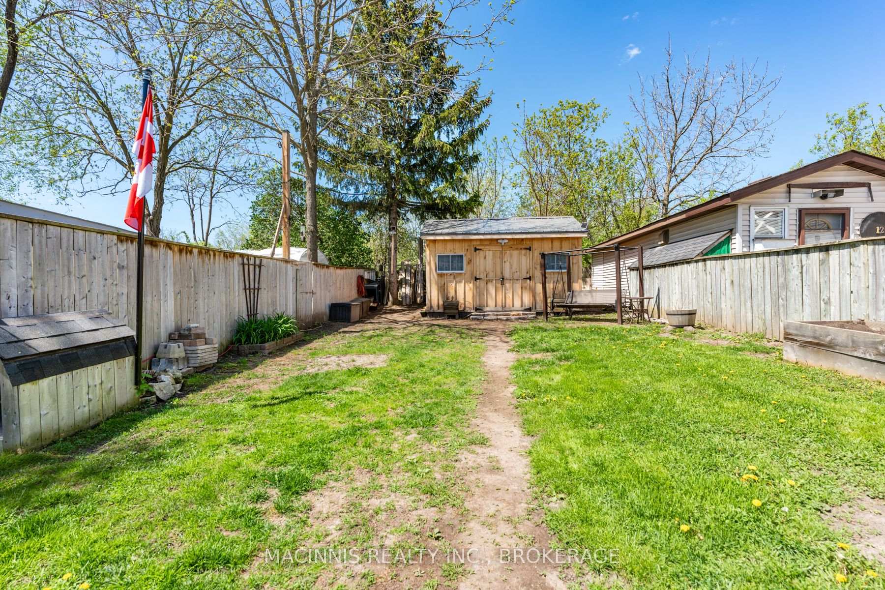 Photo 7 of 18 Orchard Street, Kingston, East of Sir John A. Blvd — HOMEH