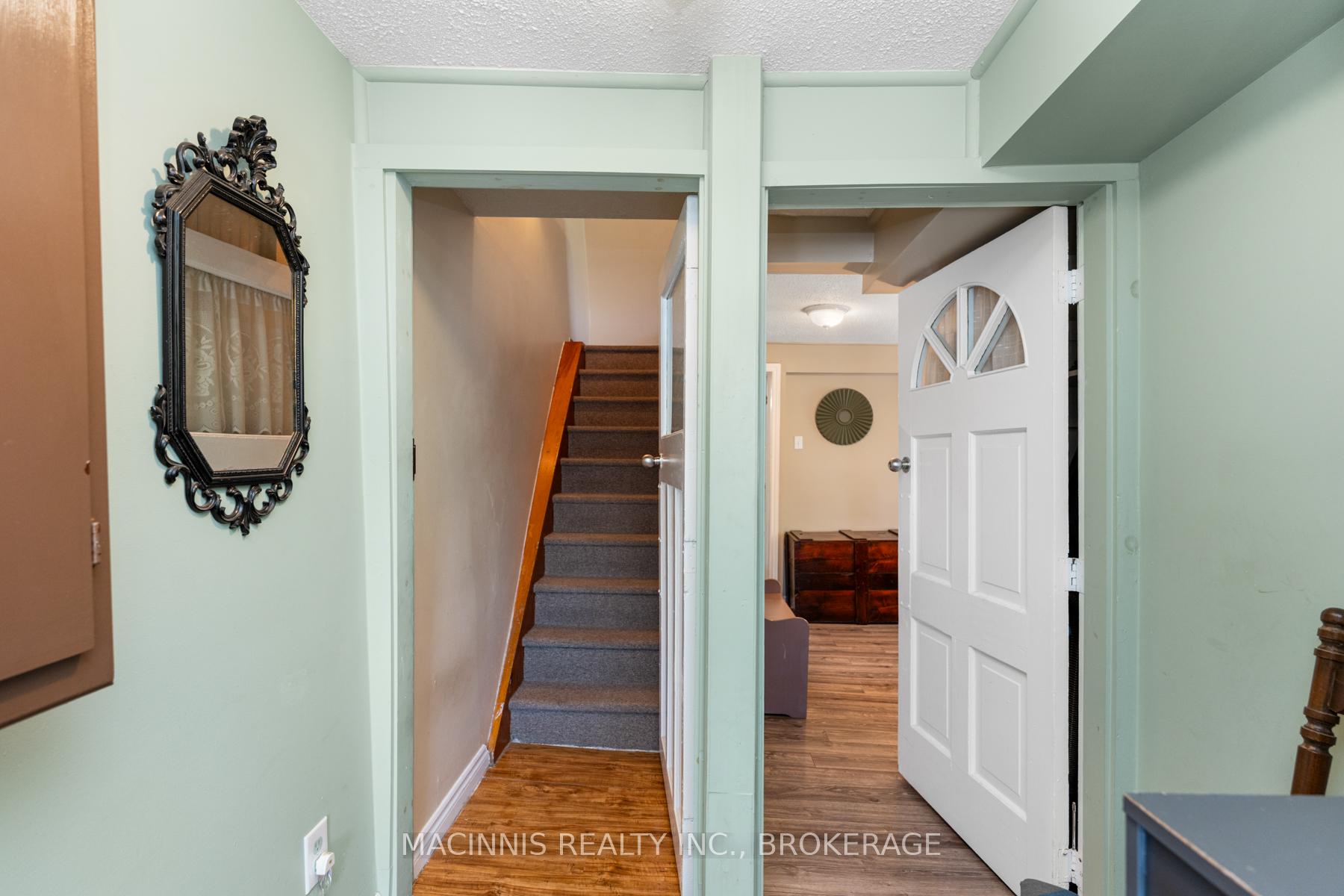 Photo 13 of 18 Orchard Street, Kingston, East of Sir John A. Blvd — HOMEH
