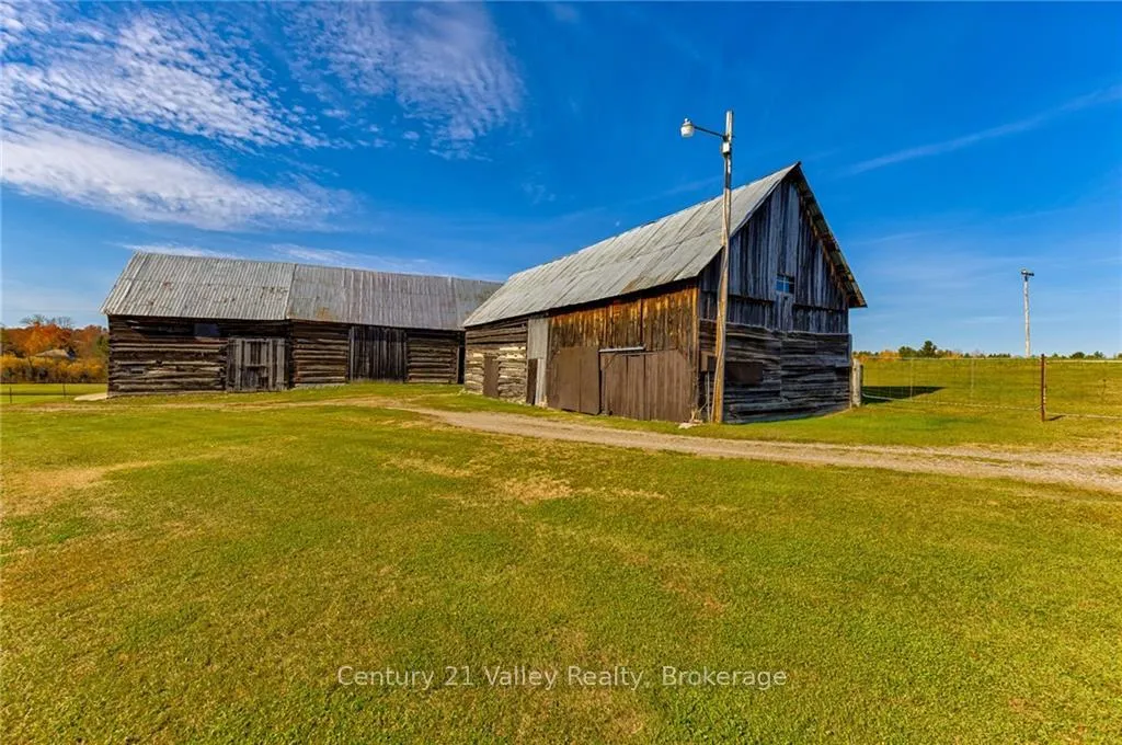 Photo 12 of 330 Island View Drive, North Algona Wilberforce, North Algona/Wilberforce Twp — HOMEH