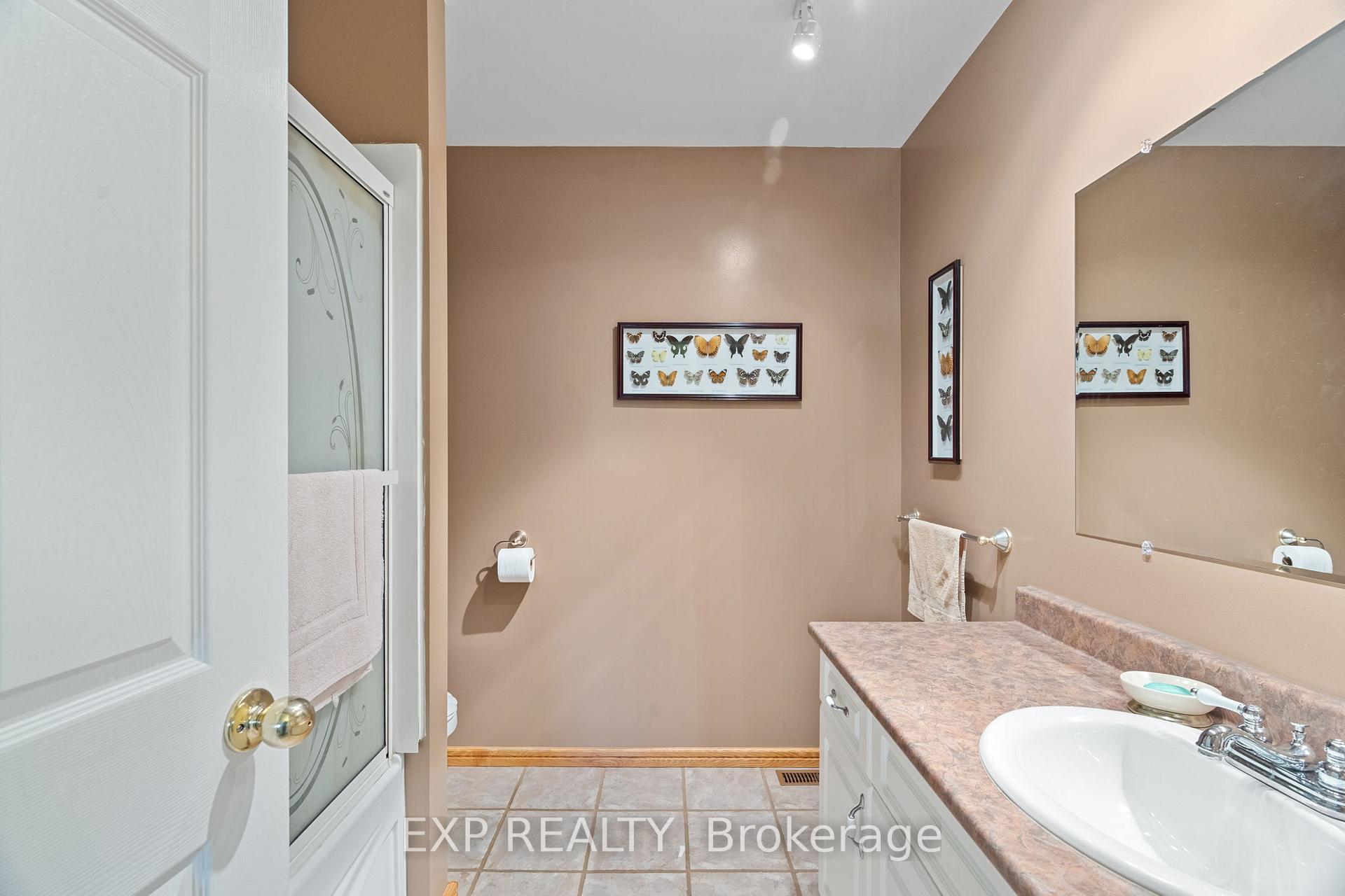 Photo 16 of 30680 Hungry Hollow Road, North Middlesex, Rural North Middlesex — HOMEH