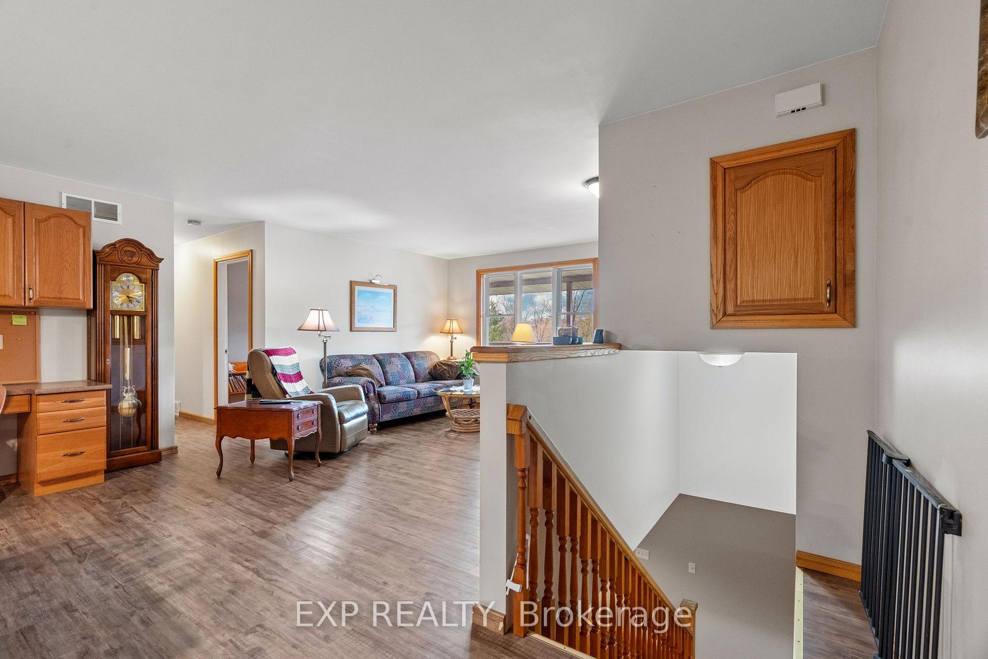 Photo 17 of 30680 Hungry Hollow Road, North Middlesex, Rural North Middlesex — HOMEH