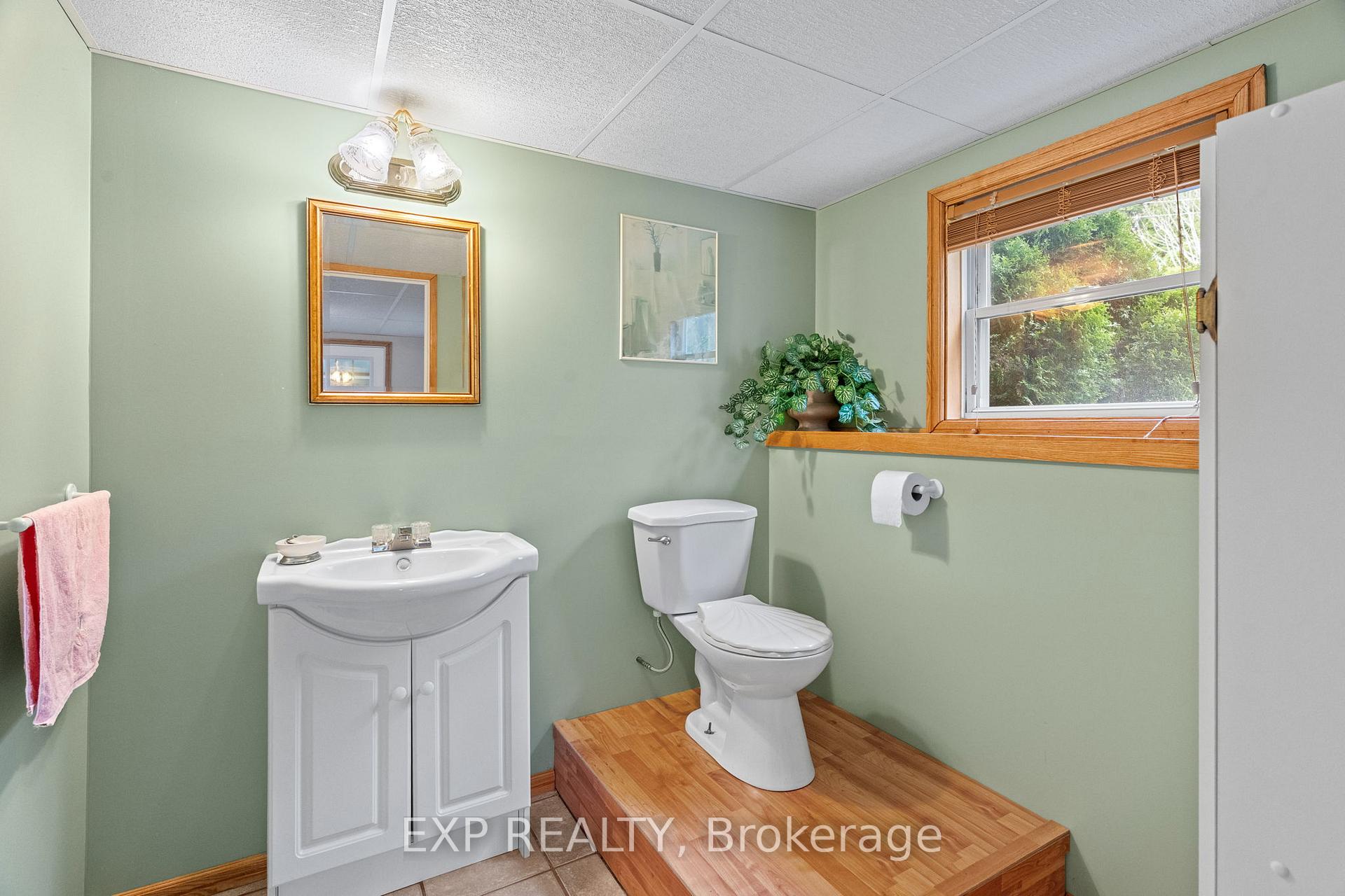 Photo 21 of 30680 Hungry Hollow Road, North Middlesex, Rural North Middlesex — HOMEH