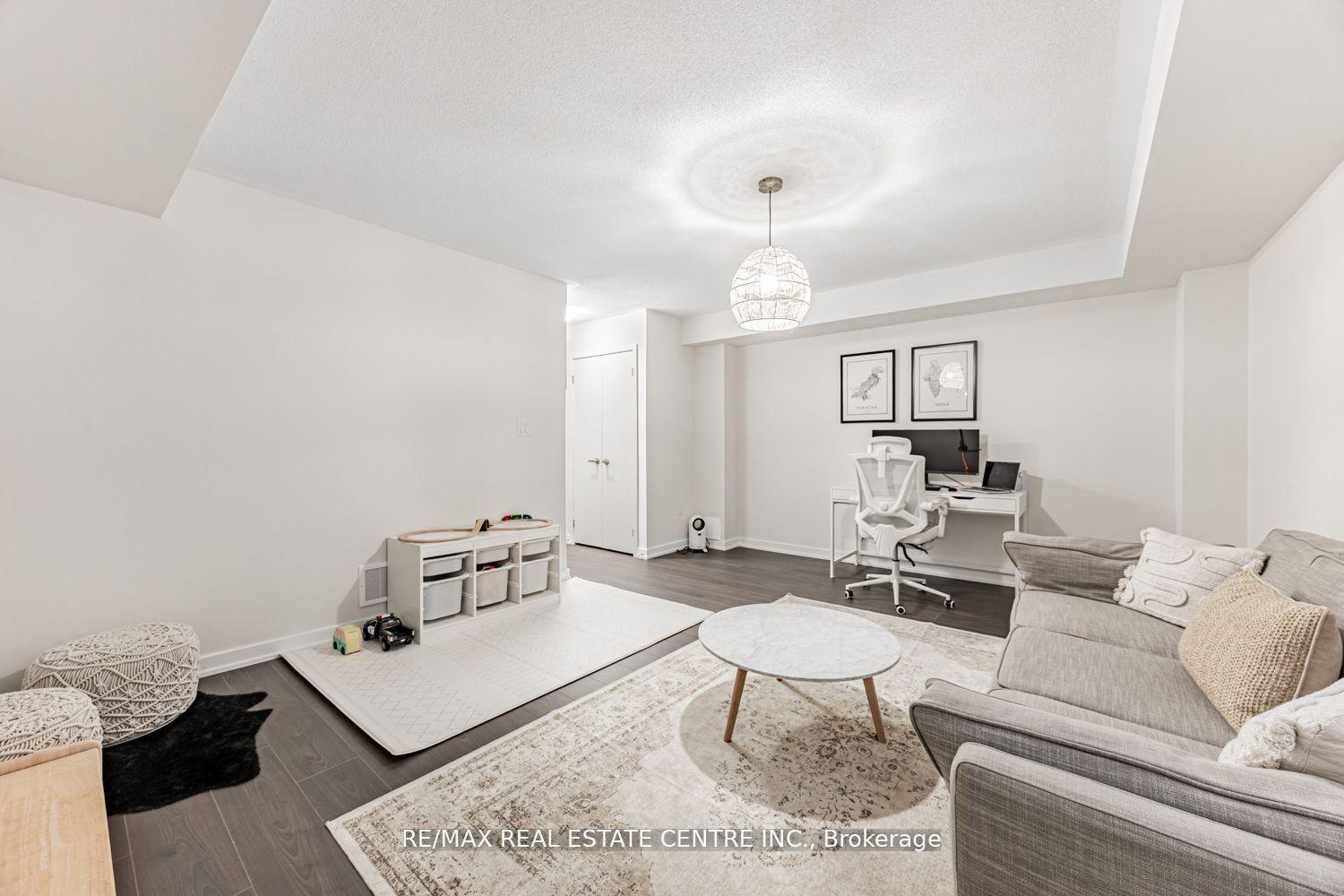 Photo 6 of 1310 Bradenton Path, Oshawa, Eastdale — HOMEH