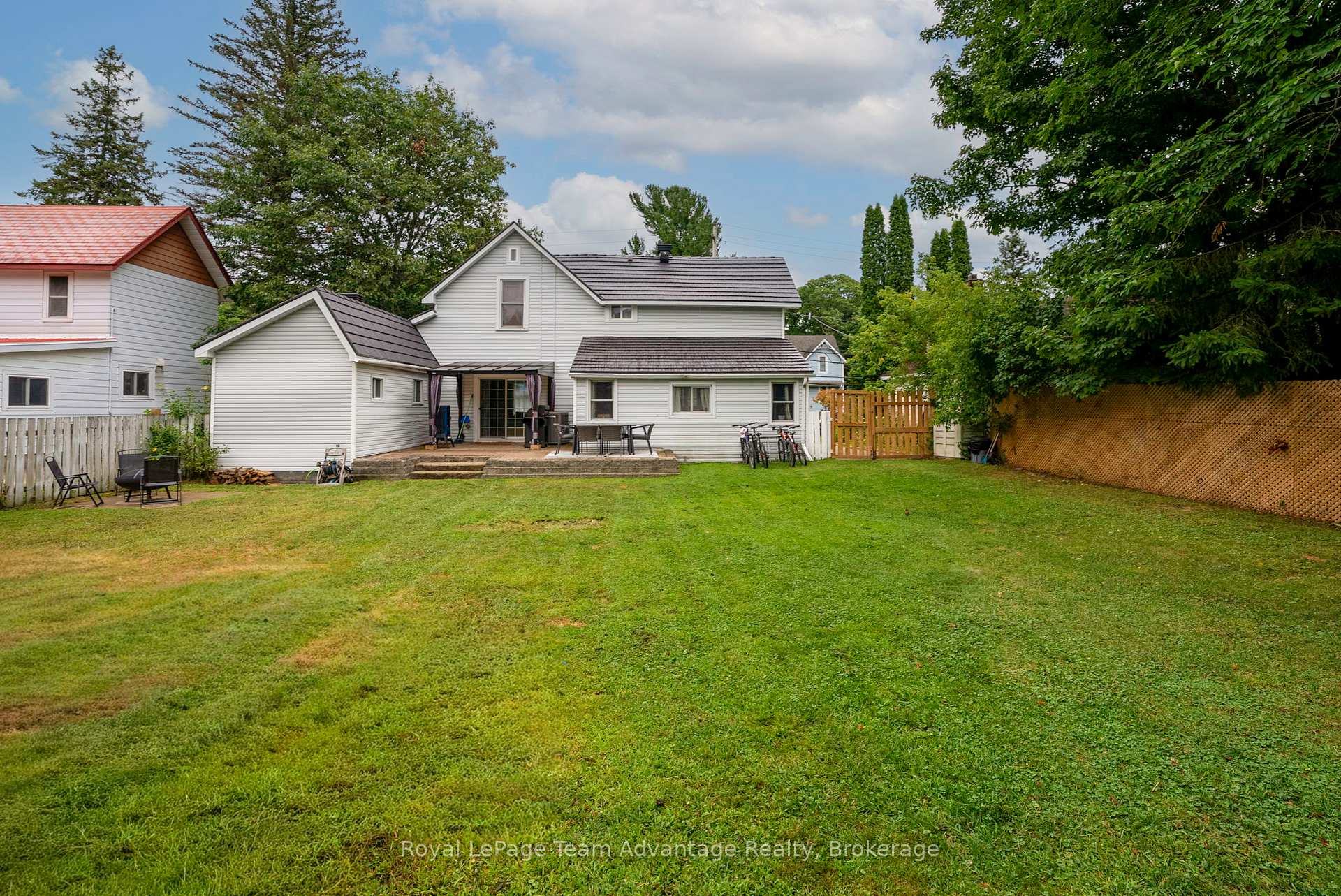Photo 33 of 122 Gibson Street, Parry Sound — HOMEH