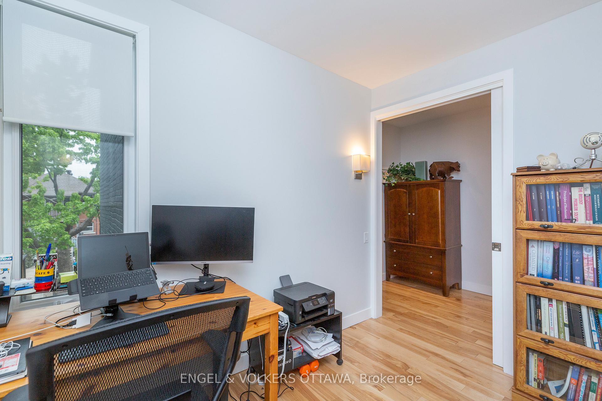 Photo 23 of 53 Vaughan Street, Ottawa, Lindenlea — HOMEH