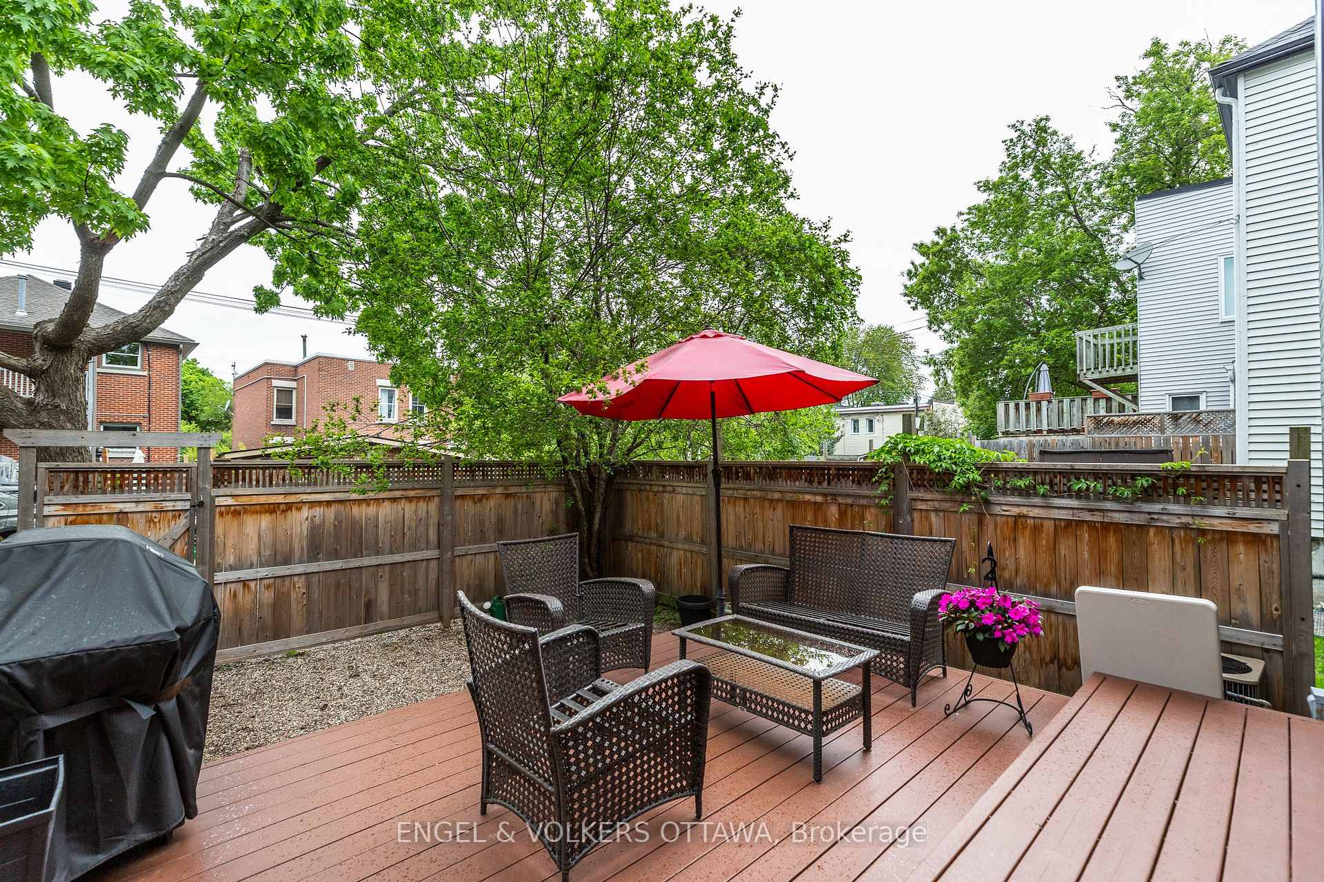 Photo 31 of 53 Vaughan Street, Ottawa, Lindenlea — HOMEH