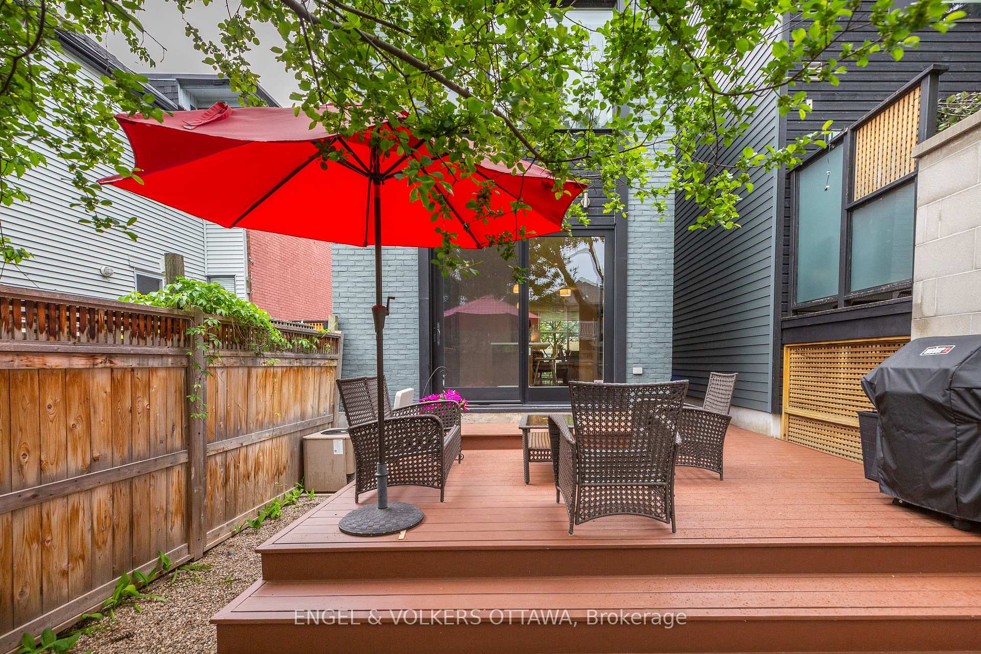 Photo 33 of 53 Vaughan Street, Ottawa, Lindenlea — HOMEH