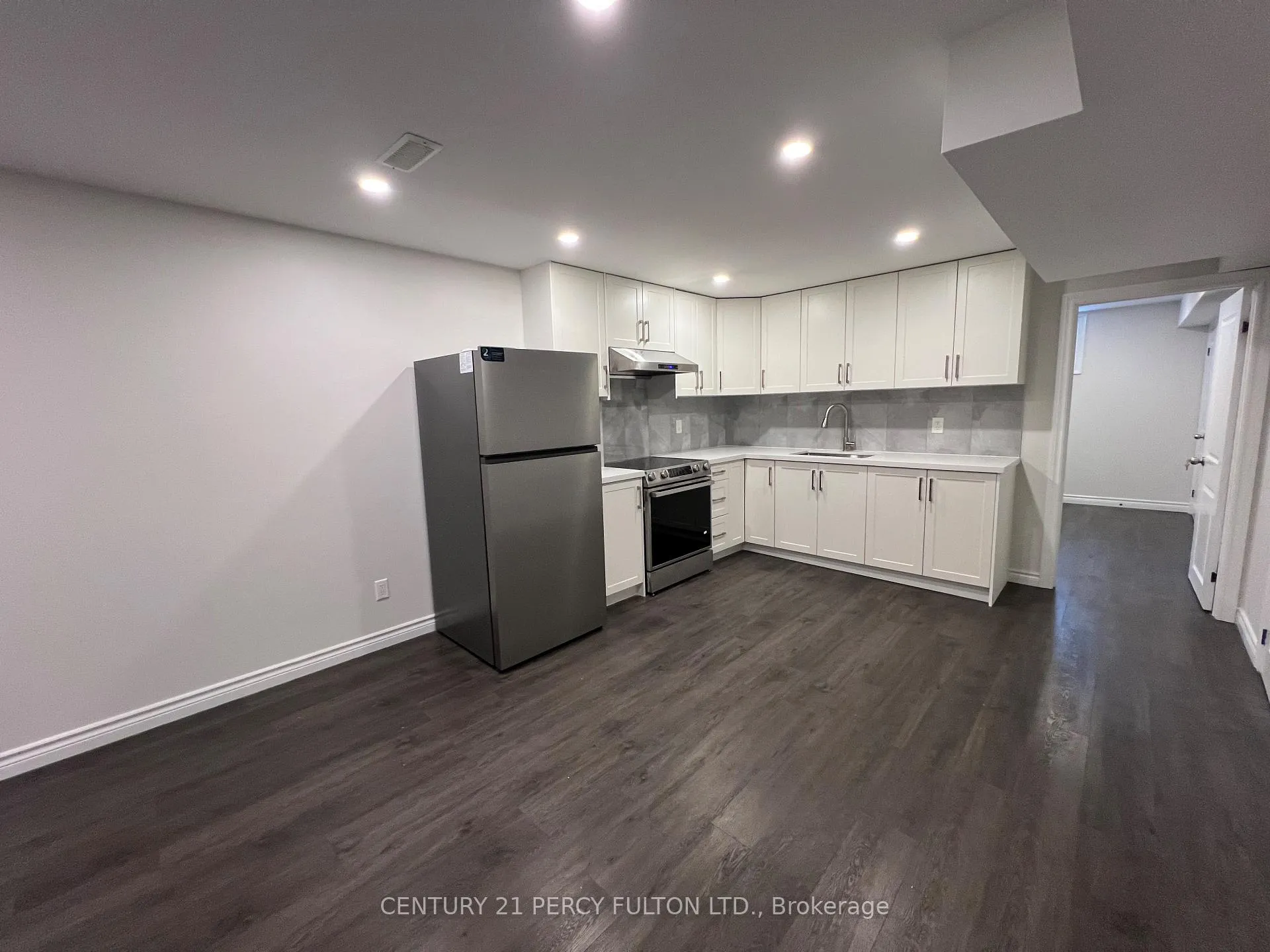 Photo 3 of Unit basement, 22 Chester Street, Oakville, River Oaks — HOMEH