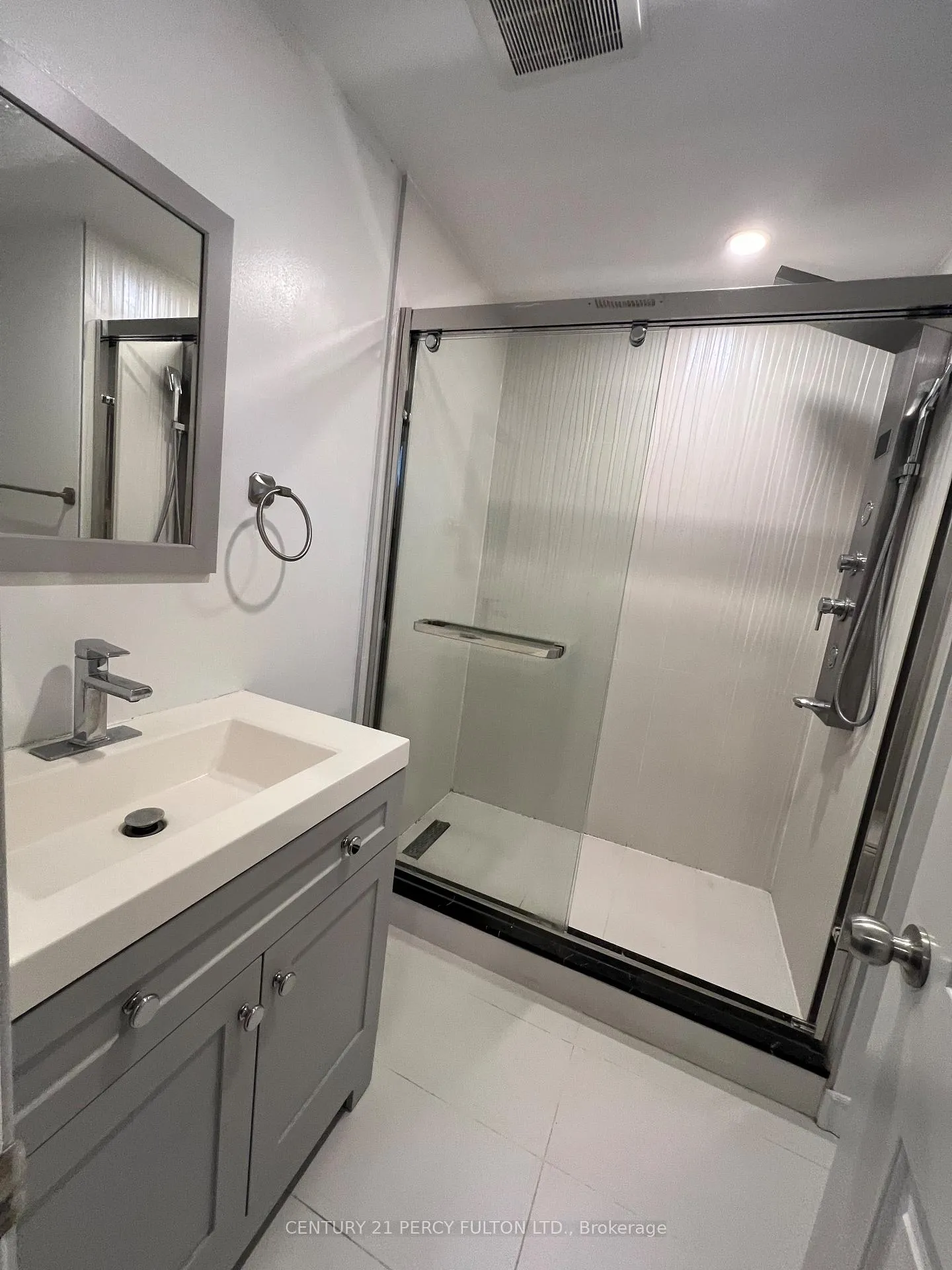Photo 5 of Unit basement, 22 Chester Street, Oakville, River Oaks — HOMEH