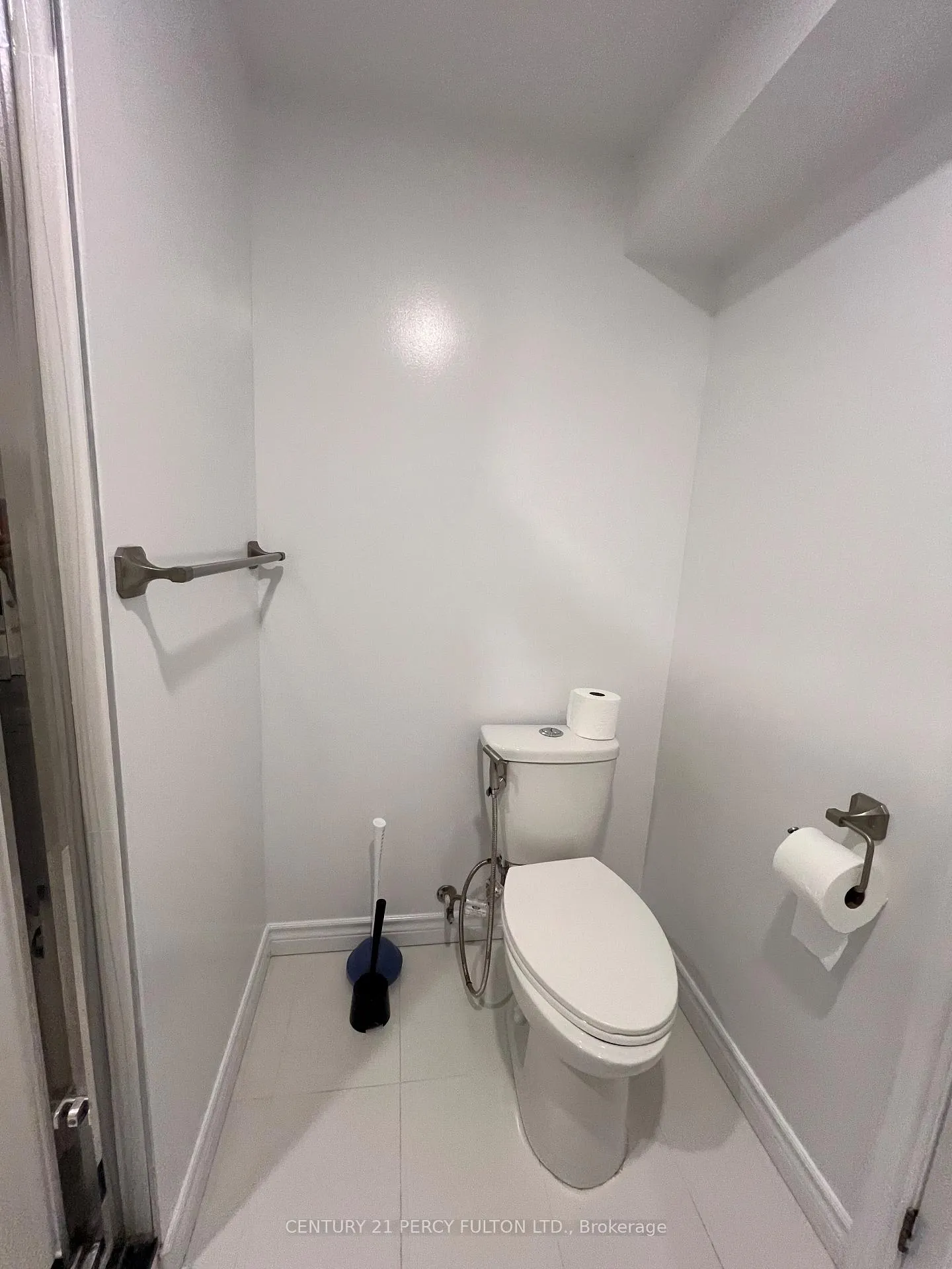 Photo 6 of Unit basement, 22 Chester Street, Oakville, River Oaks — HOMEH