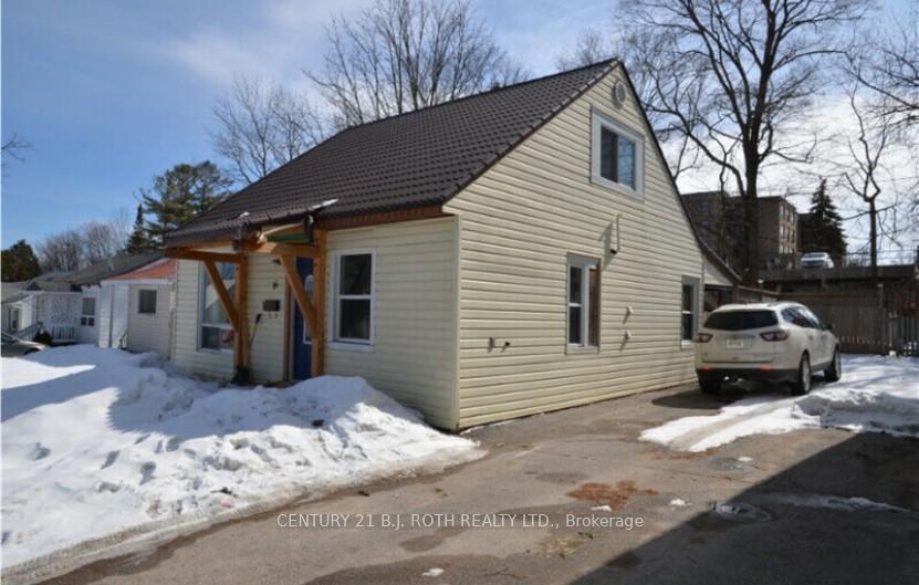 Photo 1 of 16 Albany Avenue, Orillia — HOMEH