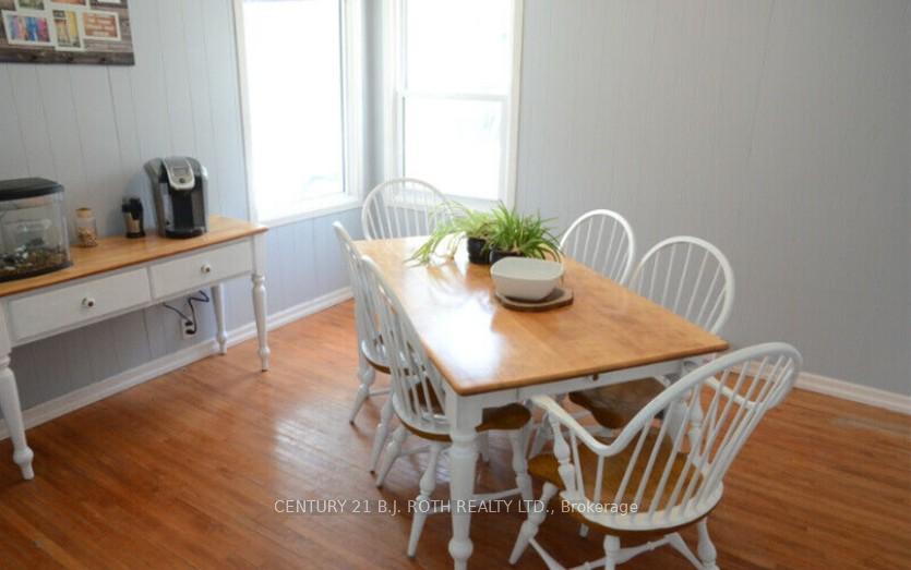 Photo 4 of 16 Albany Avenue, Orillia — HOMEH
