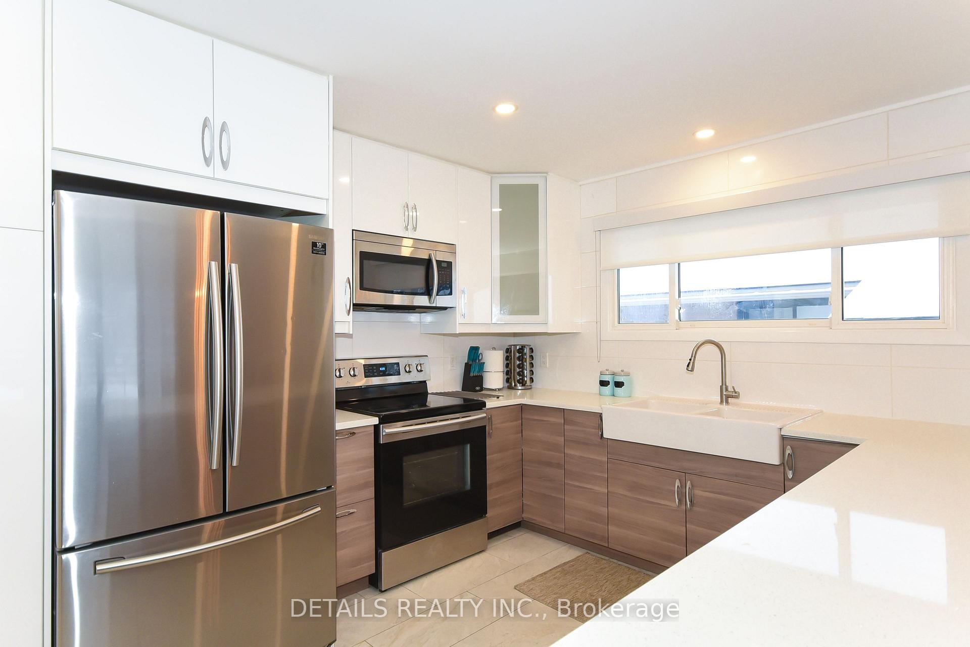 Photo 8 of 2176 Lambeth Walk, Ottawa, Parkway Park — HOMEH