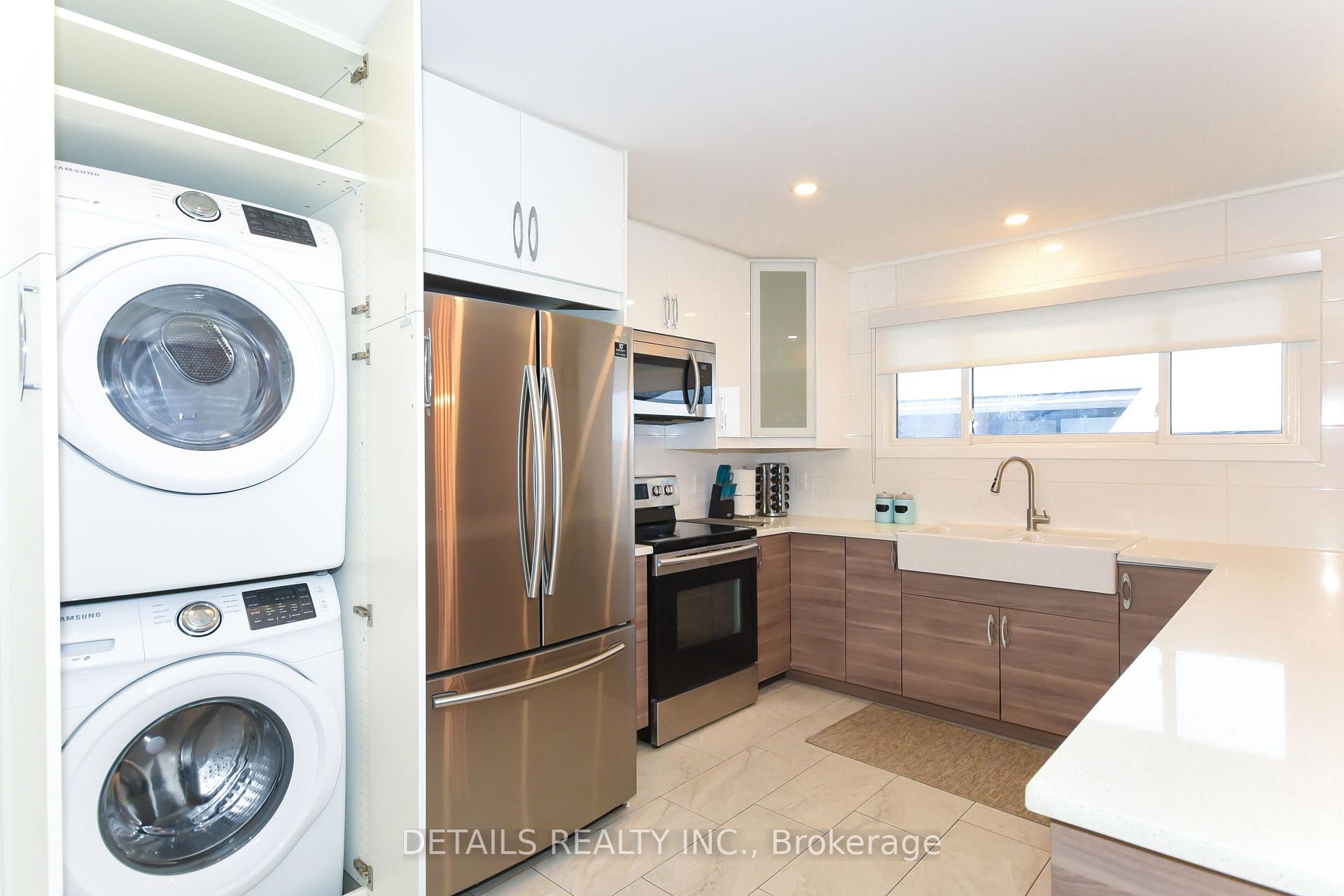 Photo 12 of 2176 Lambeth Walk, Ottawa, Parkway Park — HOMEH
