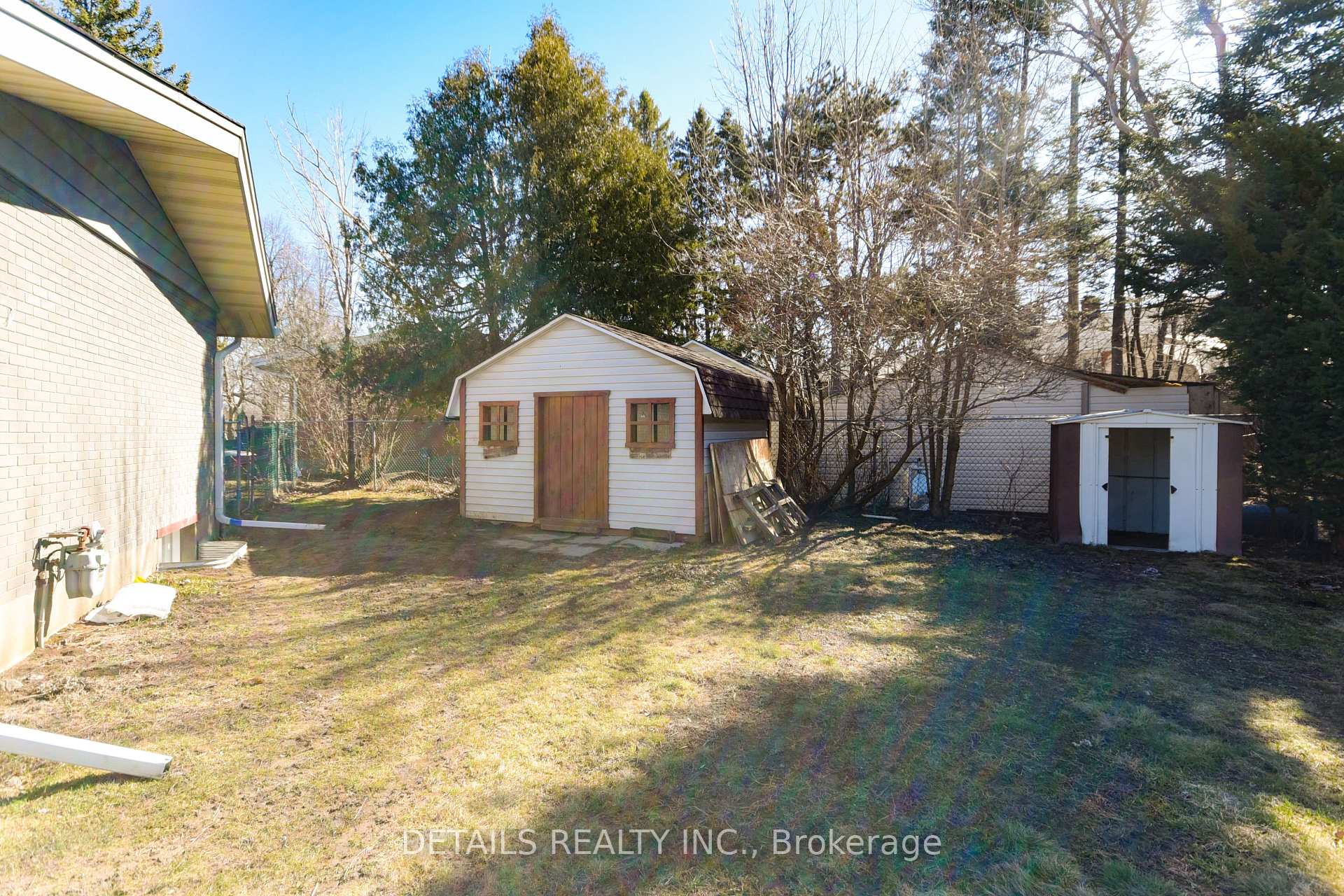 Photo 39 of 2176 Lambeth Walk, Ottawa, Parkway Park — HOMEH