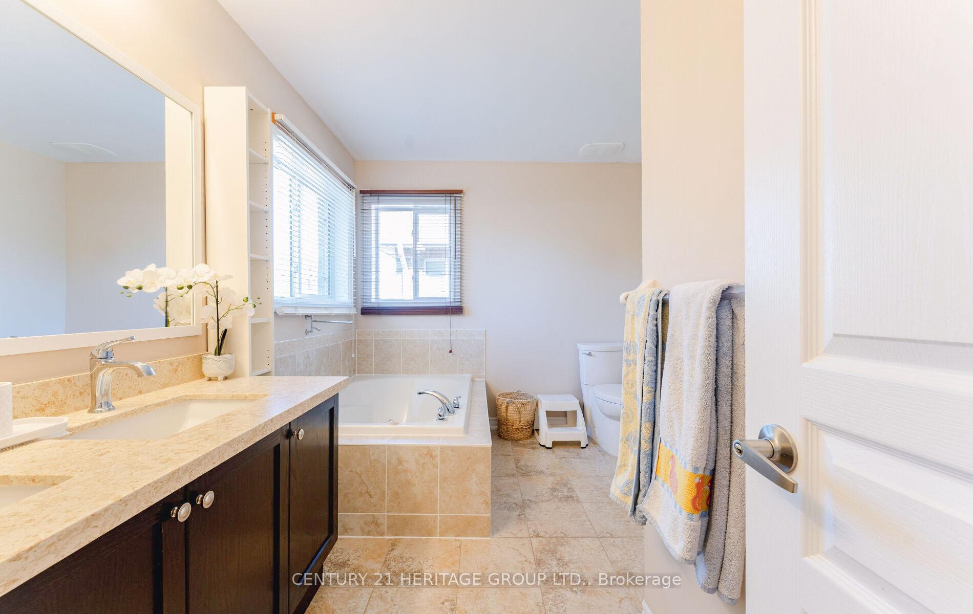 Photo 24 of 50 Sydie Lane, New Tecumseth, Tottenham — HOMEH