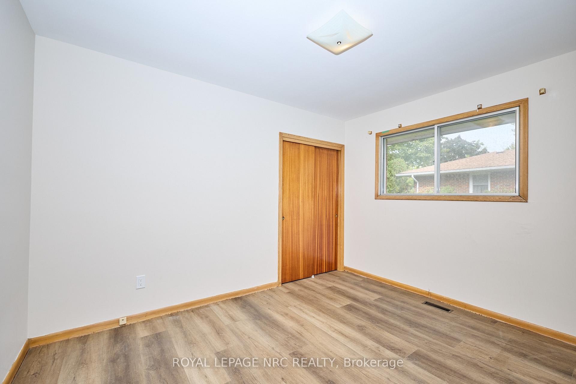 Photo 16 of 17 Alan Crescent, Pelham, Fonthill — HOMEH