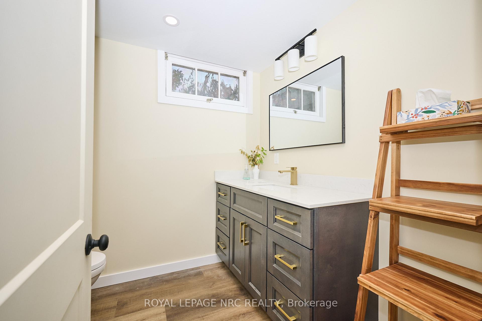 Photo 25 of 17 Alan Crescent, Pelham, Fonthill — HOMEH