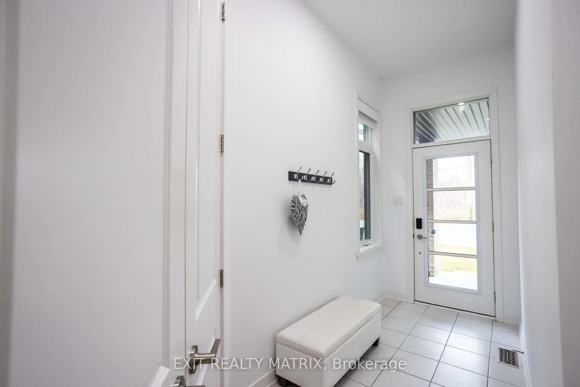 Photo 3 of 6487 Renaud Road, Ottawa, Mer Bleue/Bradley Estates/Anderson Park — HOMEH
