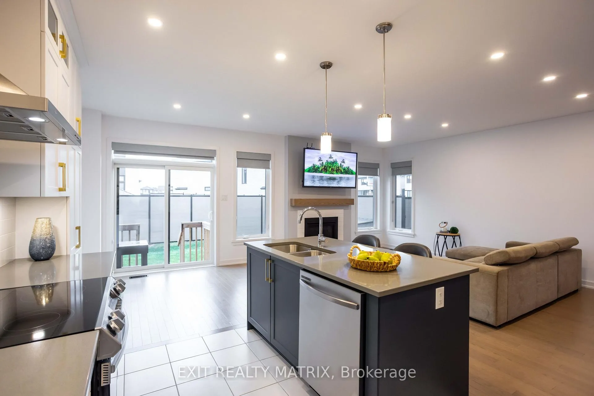 Photo 8 of 6487 Renaud Road, Ottawa, Mer Bleue/Bradley Estates/Anderson Park — HOMEH