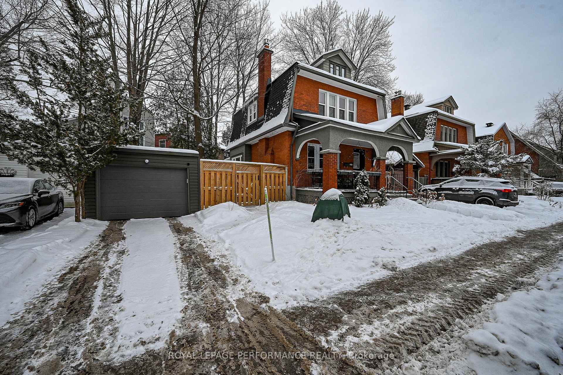 Photo 3 of 86 Maple Lane, Ottawa, Lindenlea — HOMEH