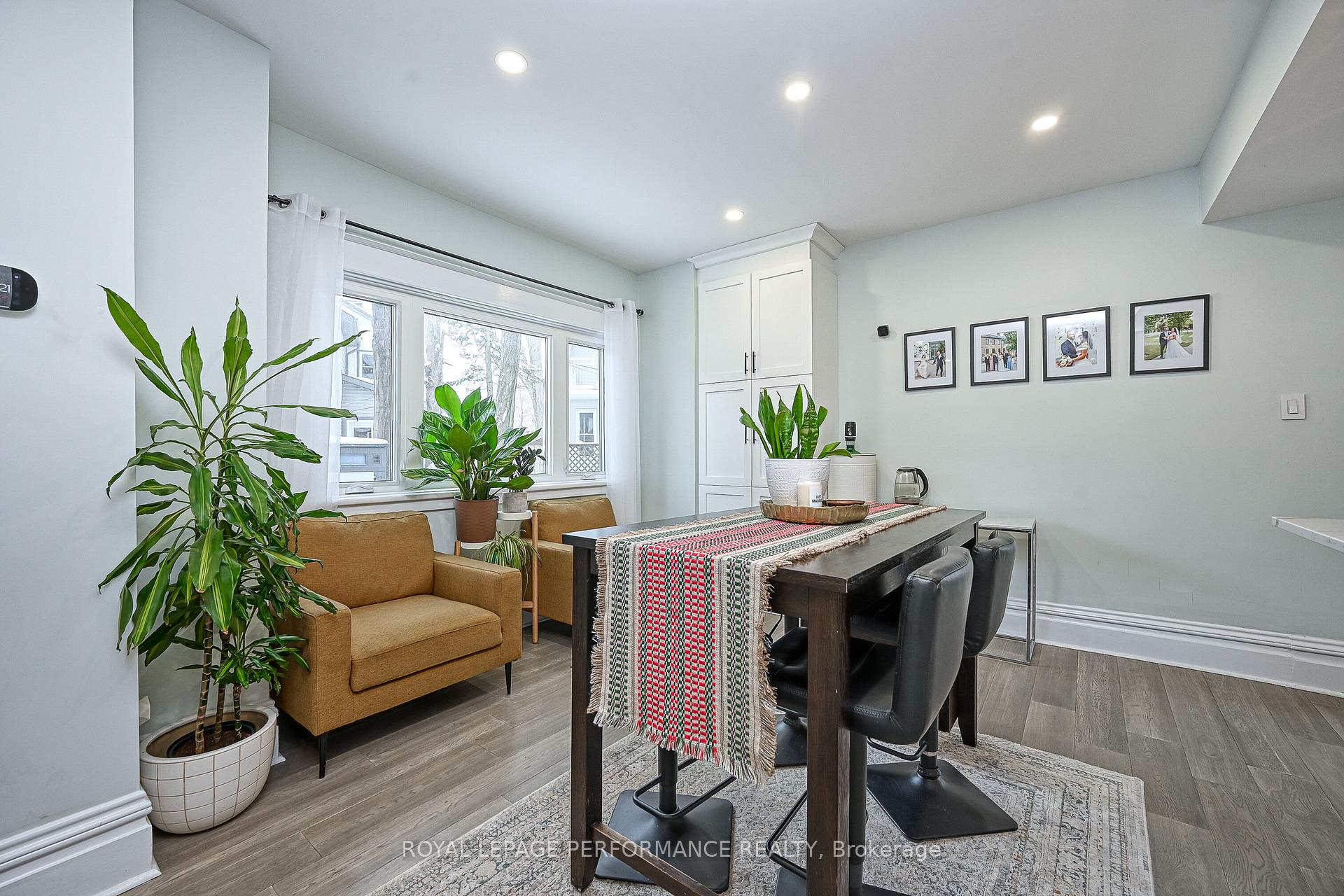Photo 10 of 86 Maple Lane, Ottawa, Lindenlea — HOMEH