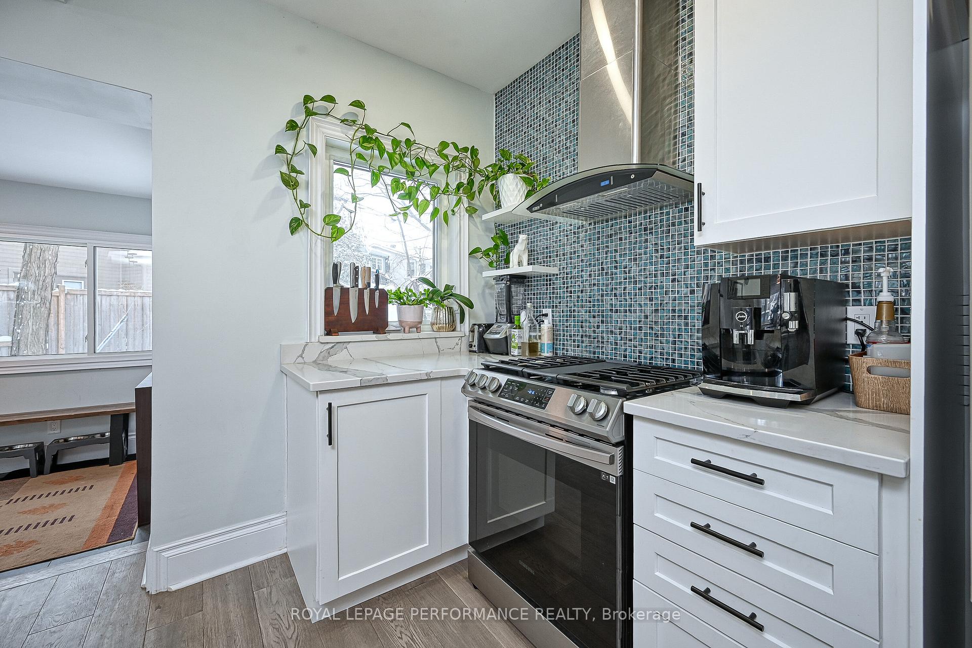 Photo 18 of 86 Maple Lane, Ottawa, Lindenlea — HOMEH
