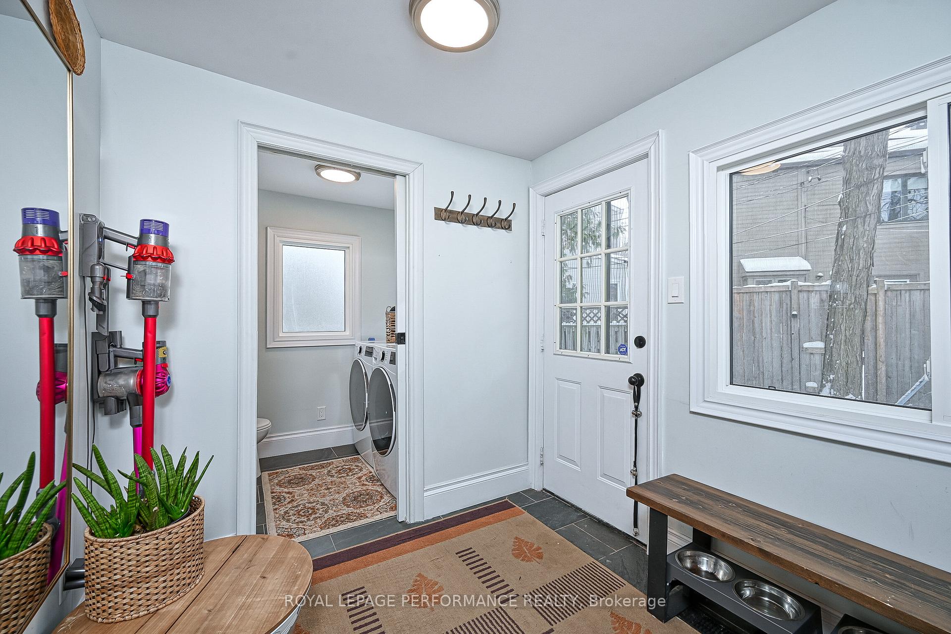 Photo 19 of 86 Maple Lane, Ottawa, Lindenlea — HOMEH