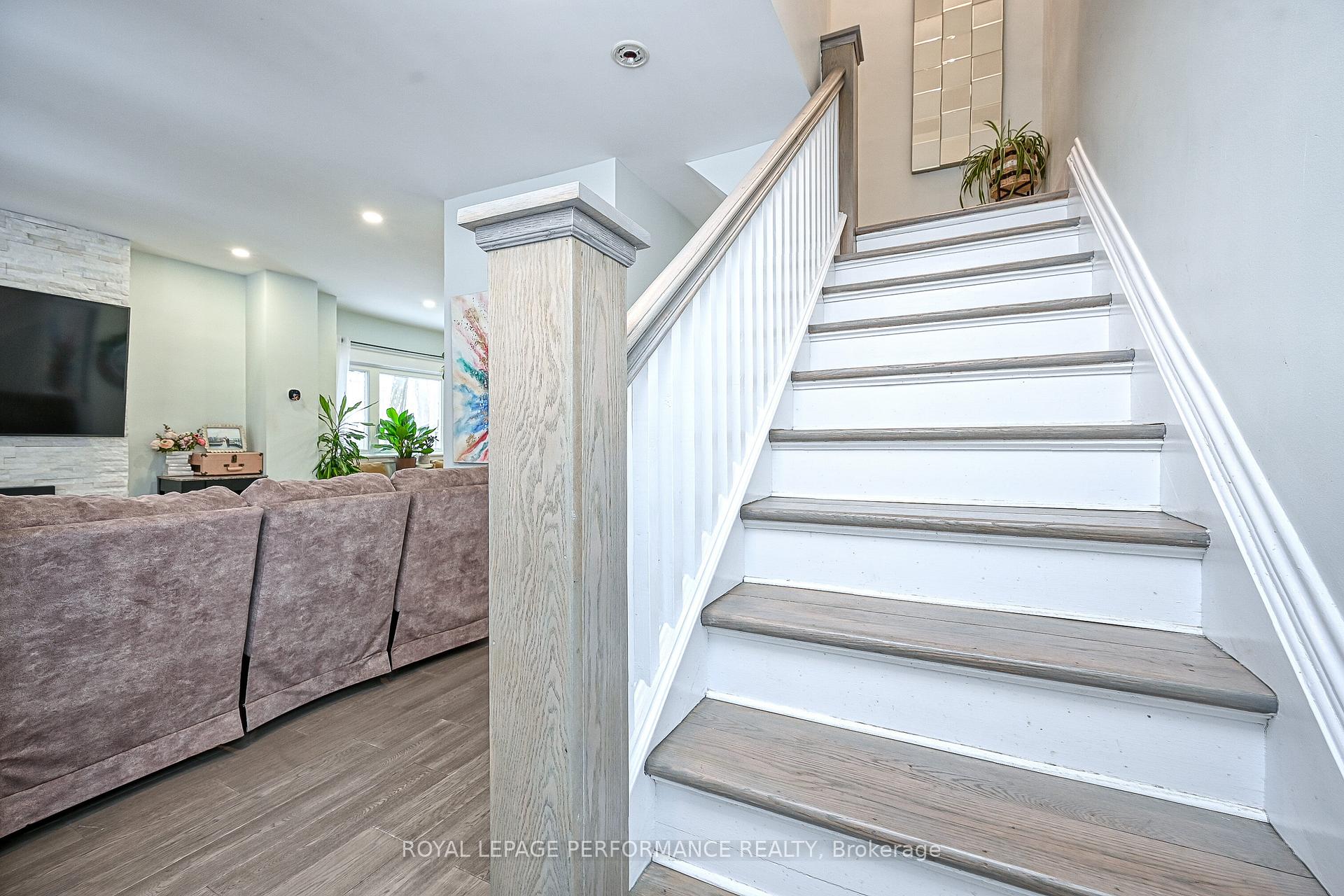 Photo 22 of 86 Maple Lane, Ottawa, Lindenlea — HOMEH