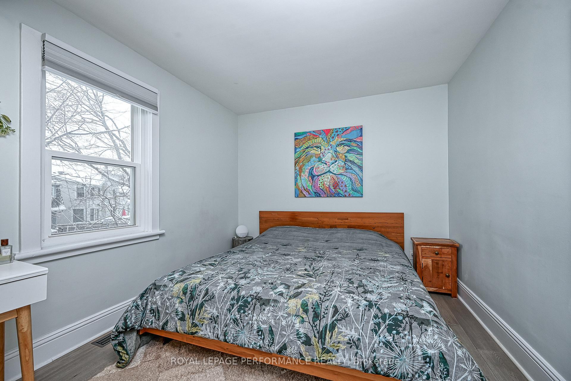 Photo 23 of 86 Maple Lane, Ottawa, Lindenlea — HOMEH