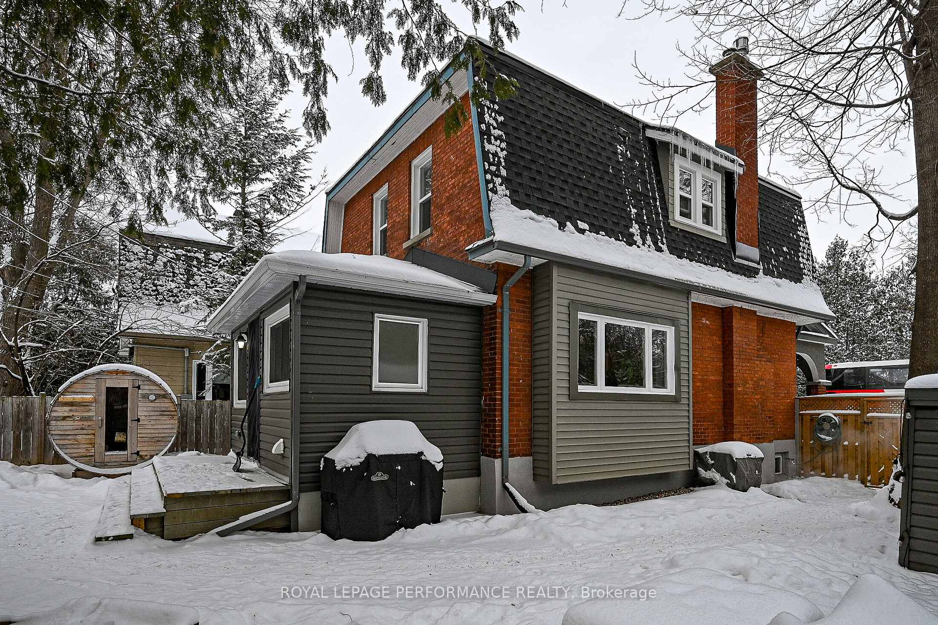 Photo 35 of 86 Maple Lane, Ottawa, Lindenlea — HOMEH