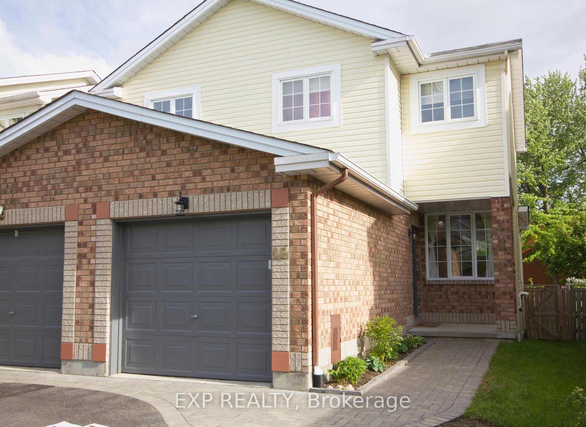 Photo 1 of 46 College Circle, Ottawa, Castle Heights — HOMEH