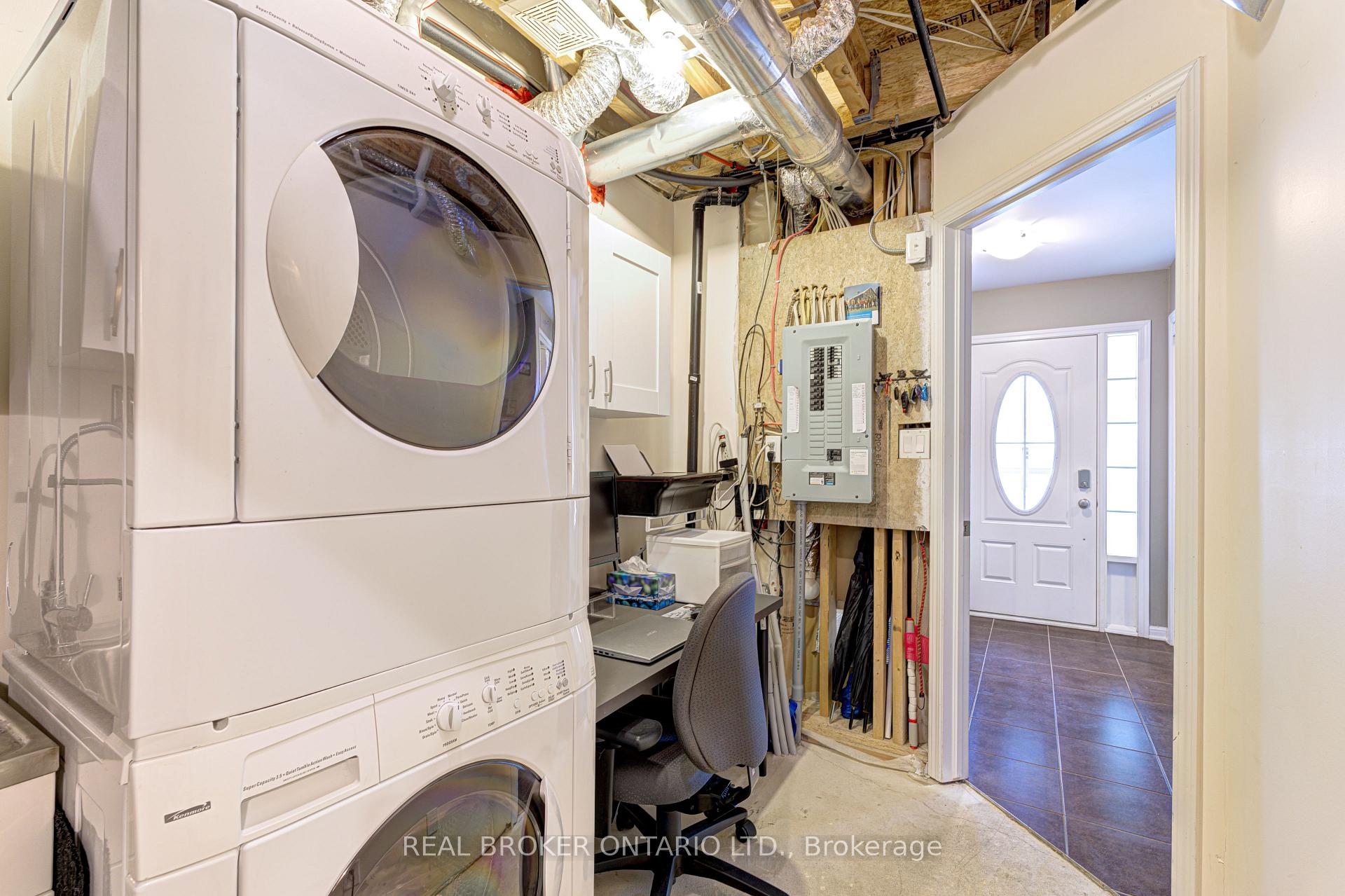 Photo 6 of 253 Wetenhall Landing, Milton, Harrison — HOMEH