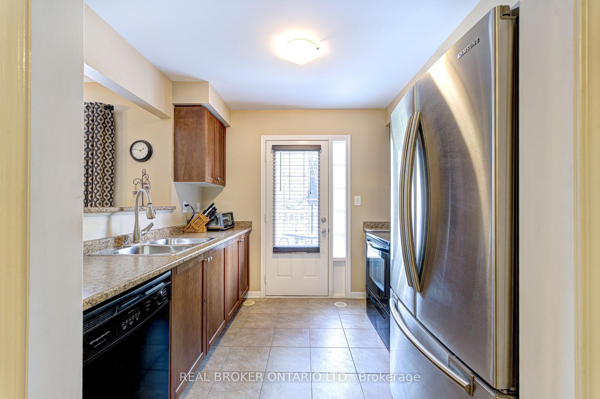 Photo 17 of 253 Wetenhall Landing, Milton, Harrison — HOMEH