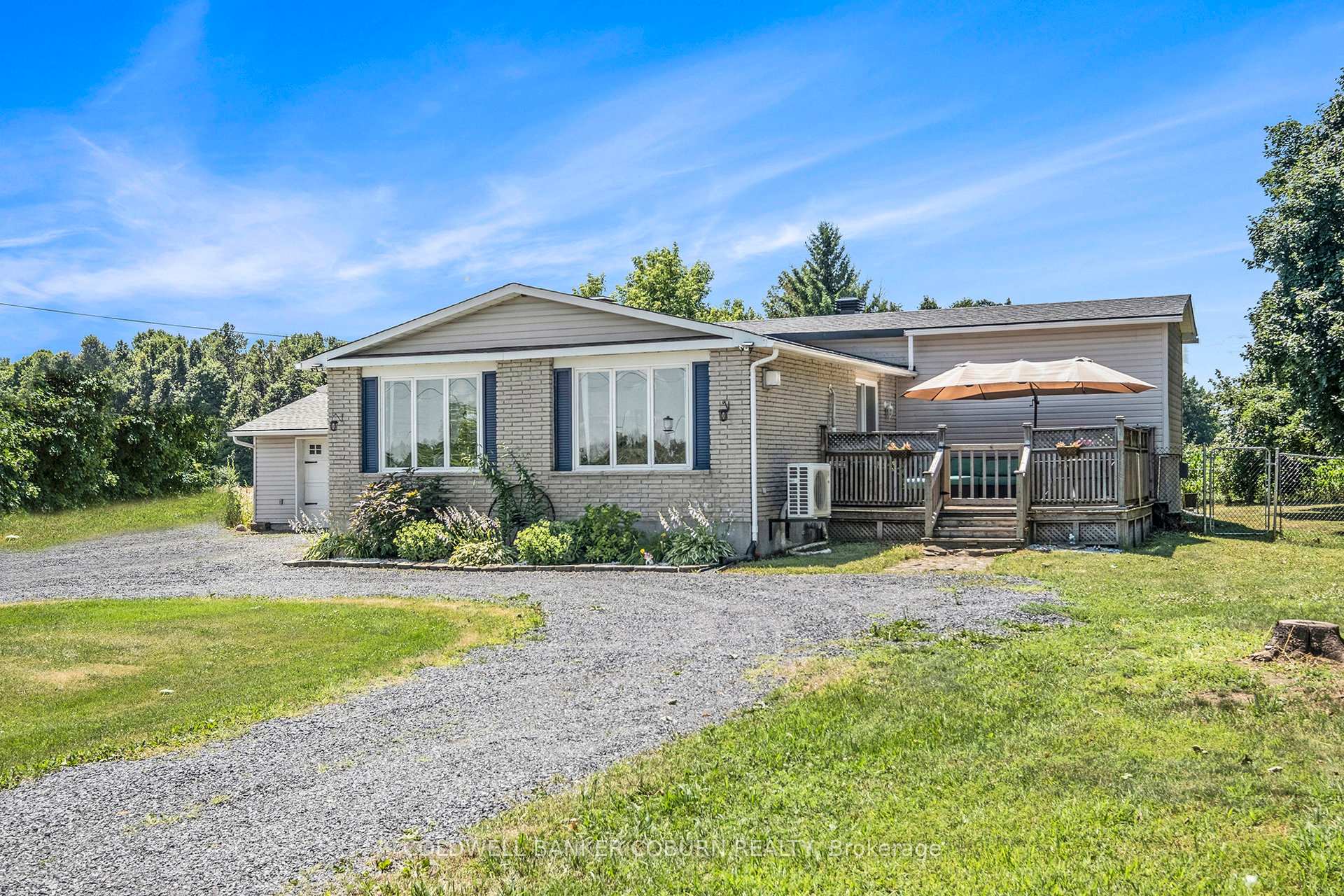 Photo 2 of 1560 McLaughlin Road, North Dundas, North Dundas (Winchester) Twp — HOMEH